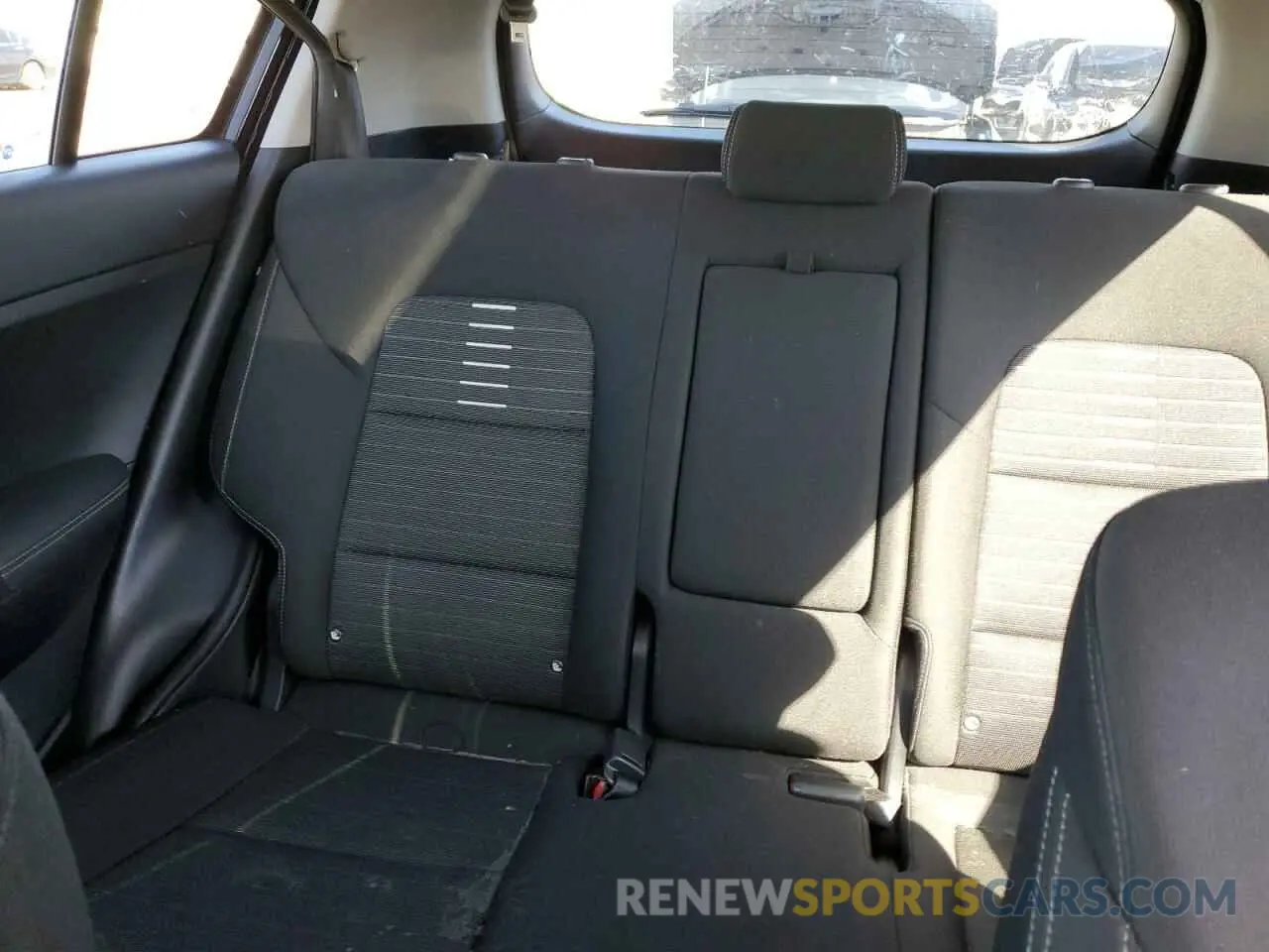 10 fotografías del automóvil dañado KNDPMCAC5L7671222 KIA SPORTAGE 2020