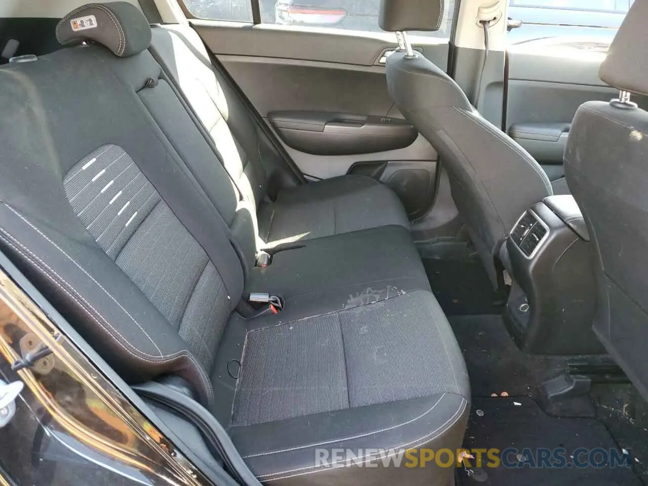 11 fotografías del automóvil dañado KNDPMCAC5L7671222 KIA SPORTAGE 2020
