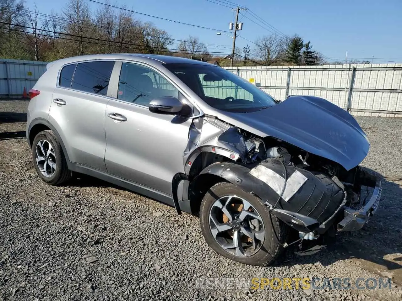 4 fotografías del automóvil dañado KNDPMCAC5L7753158 KIA SPORTAGE 2020