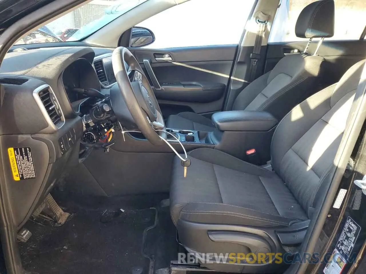7 fotografías del automóvil dañado KNDPMCAC5L7815481 KIA SPORTAGE 2020