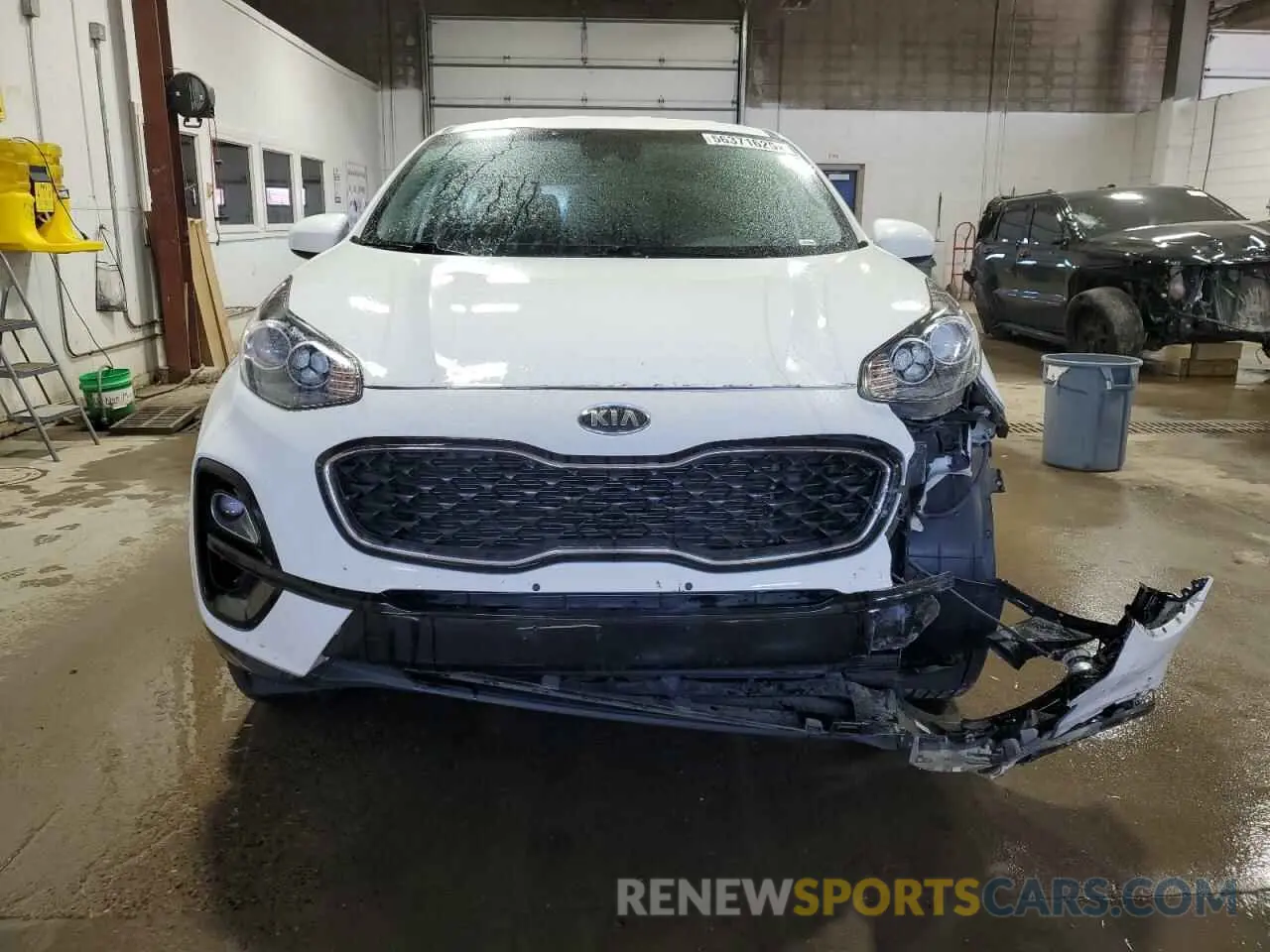 5 fotografías del automóvil dañado KNDPMCAC6L7640626 KIA SPORTAGE 2020