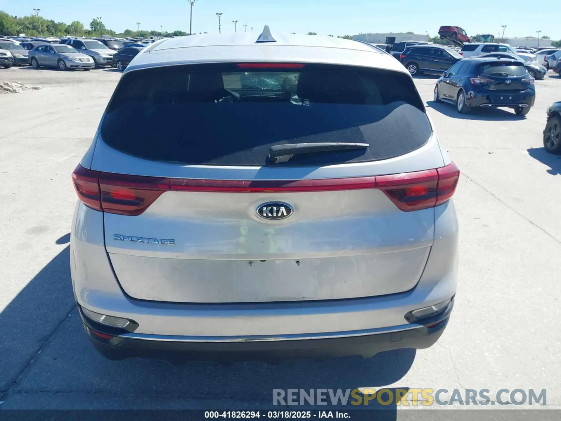 15 fotografías del automóvil dañado KNDPMCAC6L7742024 KIA SPORTAGE 2020