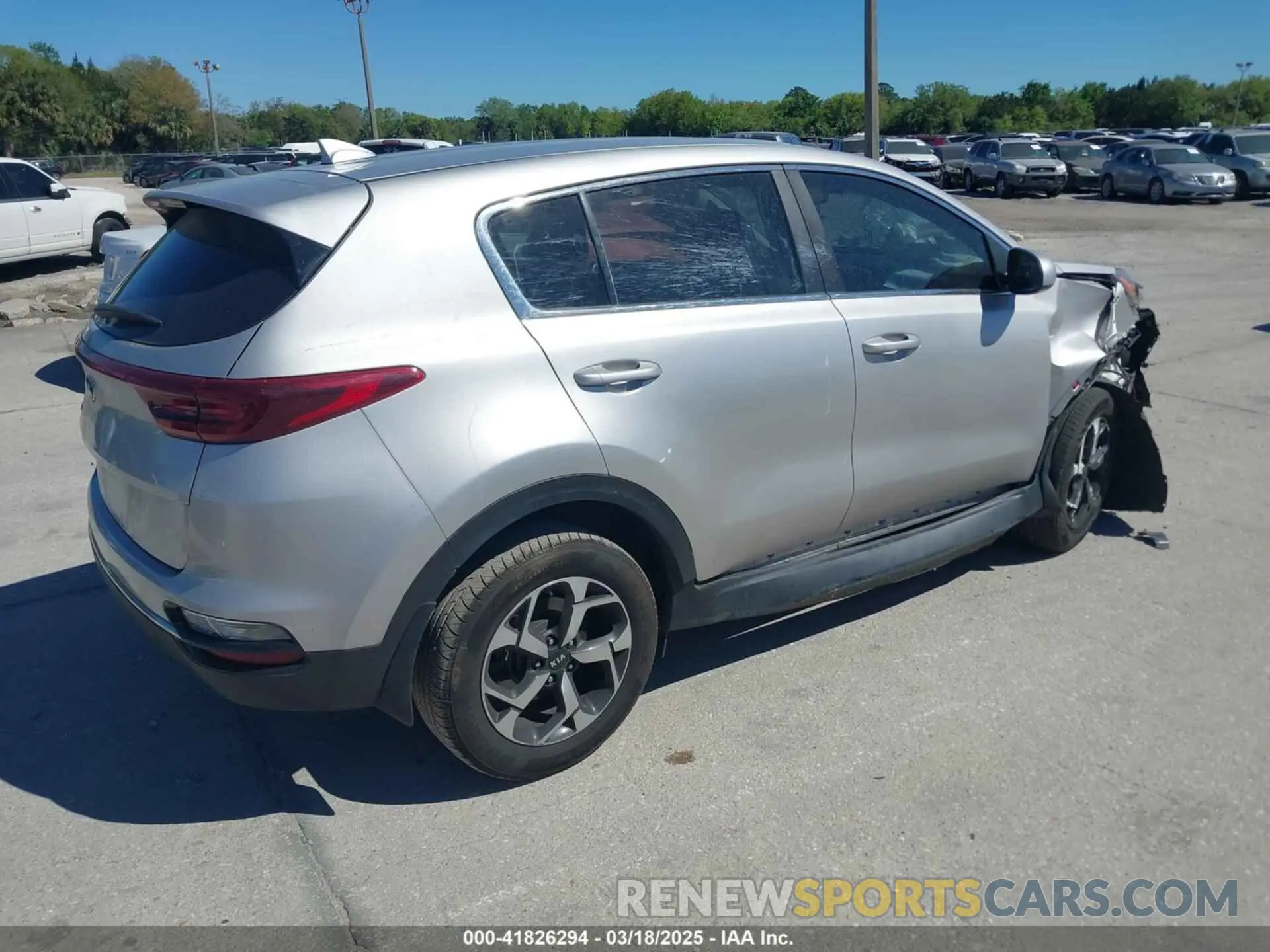 4 fotografías del automóvil dañado KNDPMCAC6L7742024 KIA SPORTAGE 2020