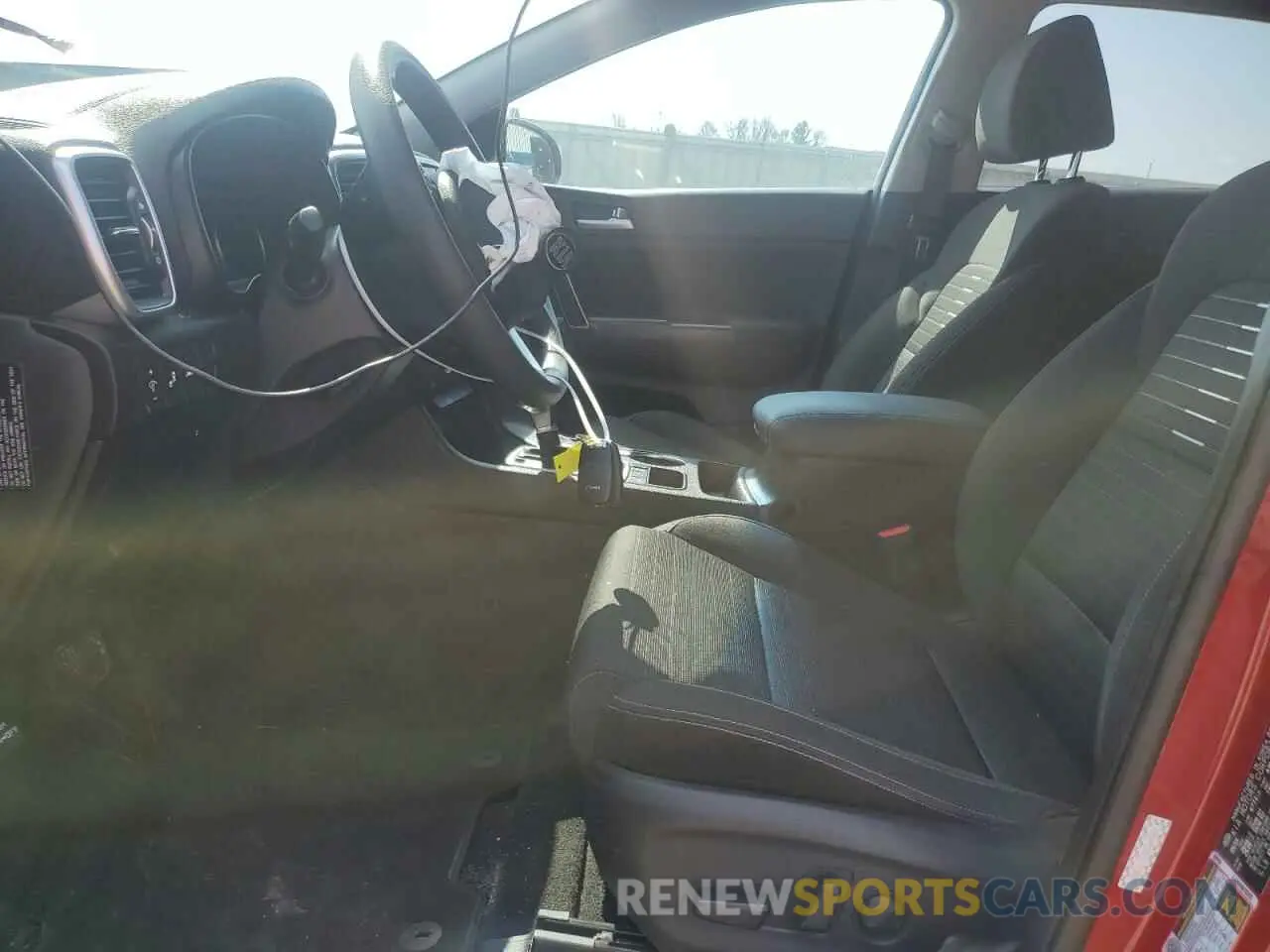 7 fotografías del automóvil dañado KNDPMCAC6L7750849 KIA SPORTAGE 2020