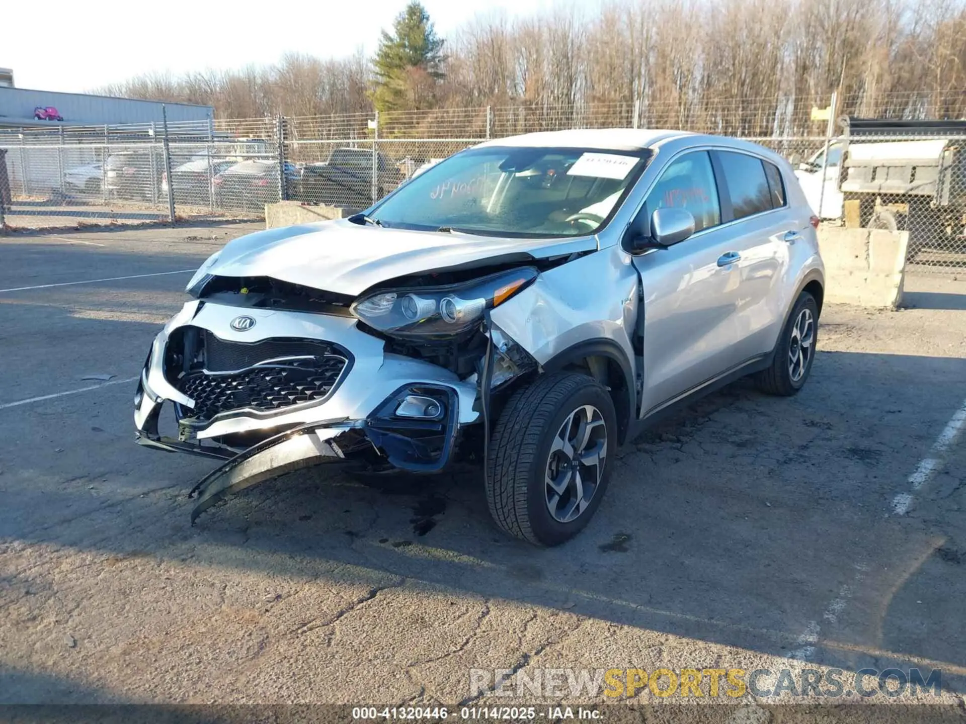 2 fotografías del automóvil dañado KNDPMCAC6L7789201 KIA SPORTAGE 2020