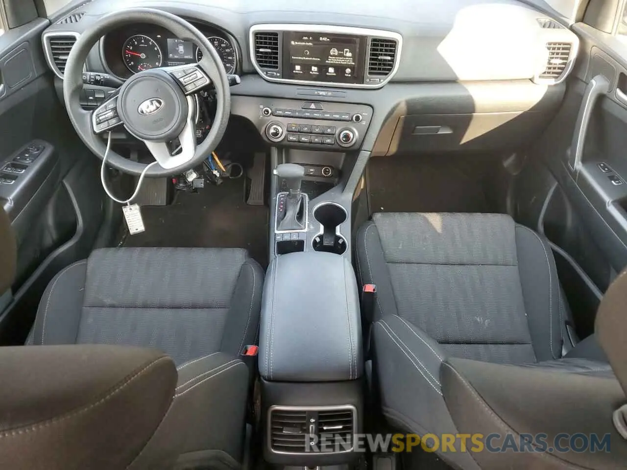 8 fotografías del automóvil dañado KNDPMCAC7L7735194 KIA SPORTAGE 2020