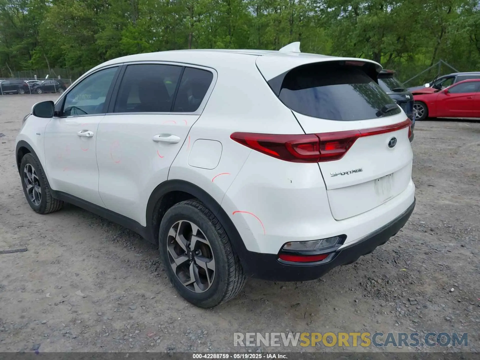 3 fotografías del automóvil dañado KNDPMCAC7L7815157 KIA SPORTAGE 2020