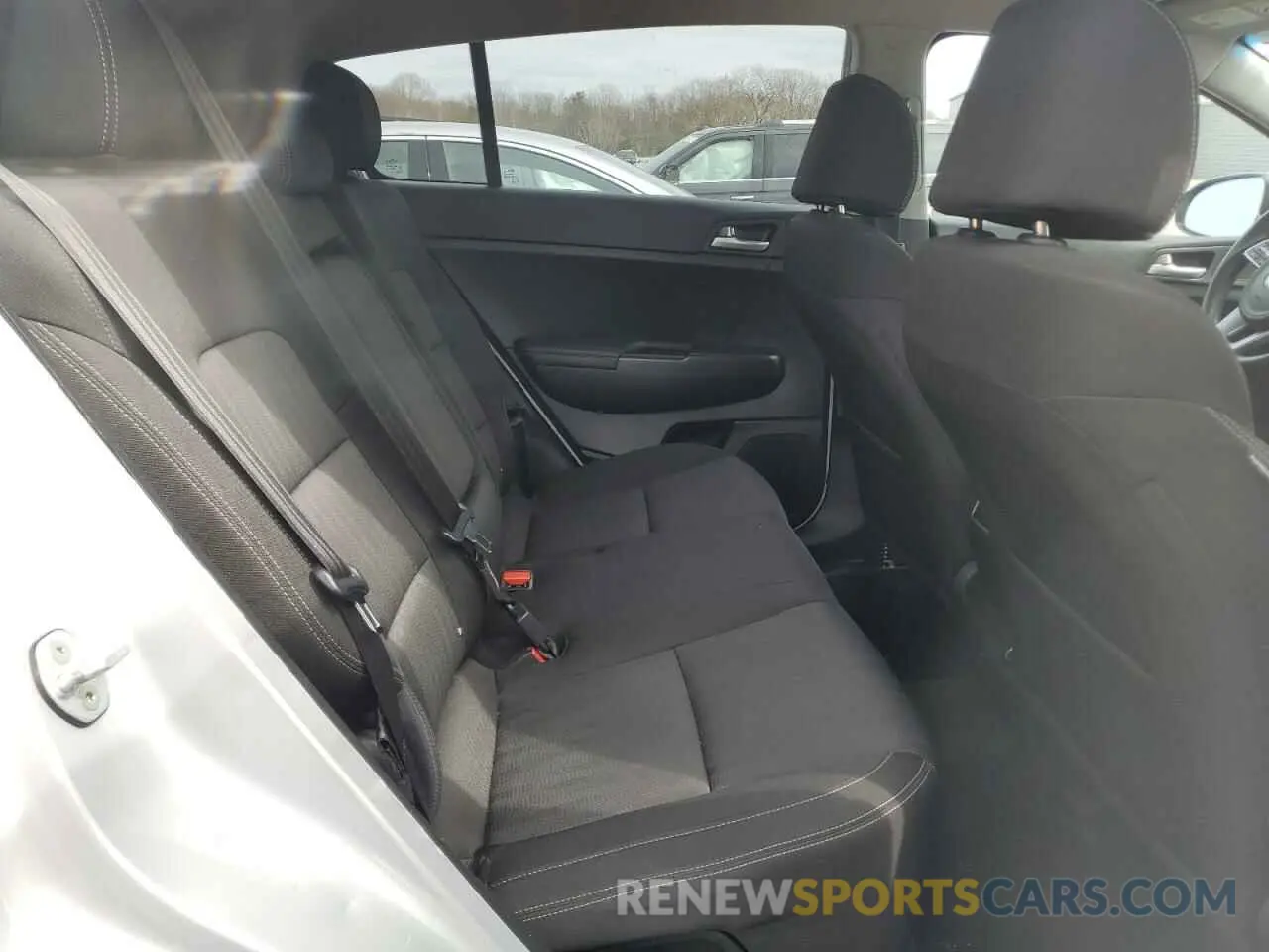 10 fotografías del automóvil dañado KNDPMCAC7L7834128 KIA SPORTAGE 2020