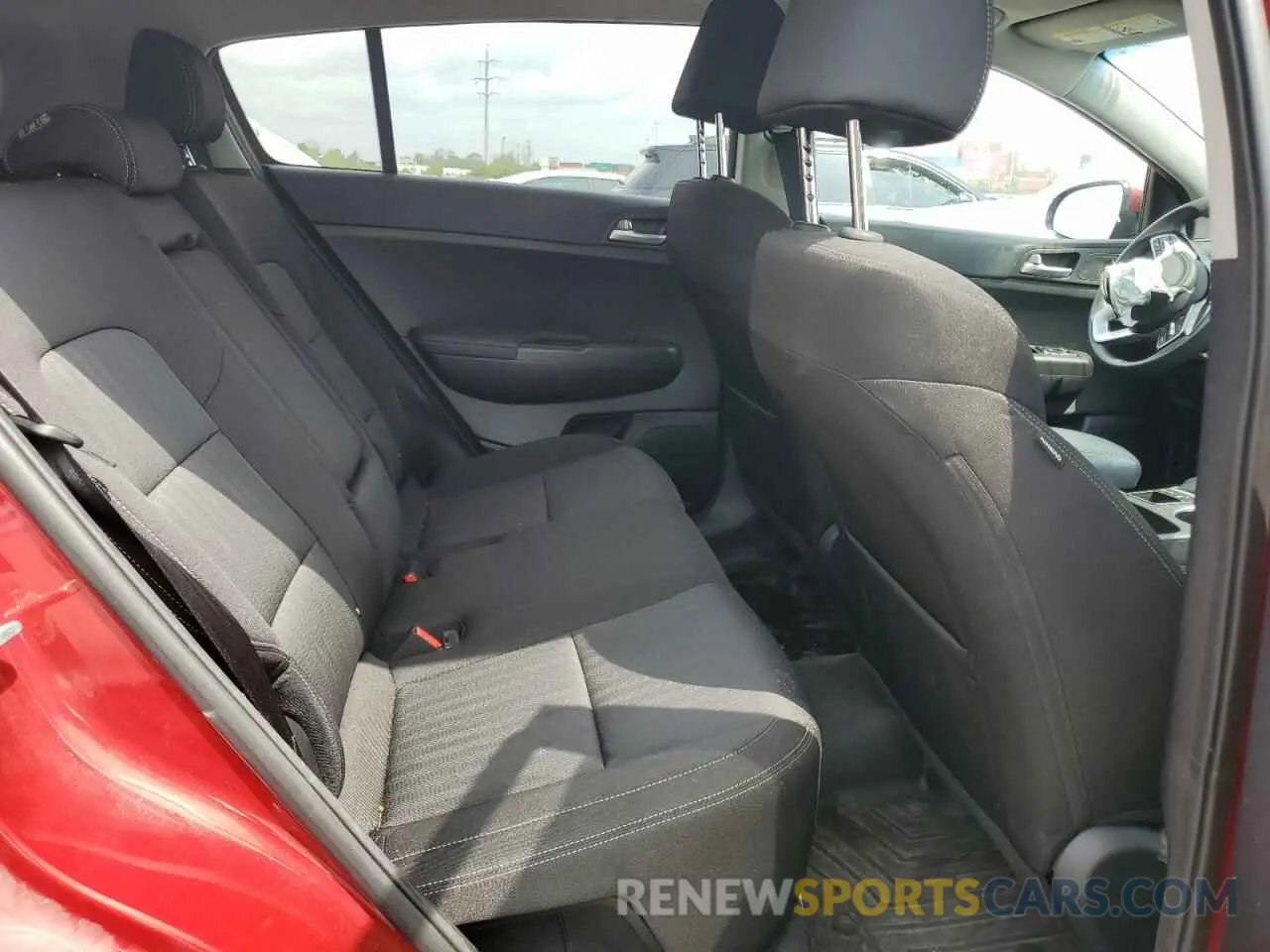 11 fotografías del automóvil dañado KNDPMCAC7L7837384 KIA SPORTAGE 2020