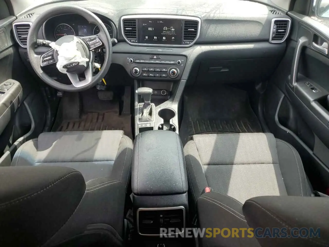 8 fotografías del automóvil dañado KNDPMCAC7L7837384 KIA SPORTAGE 2020