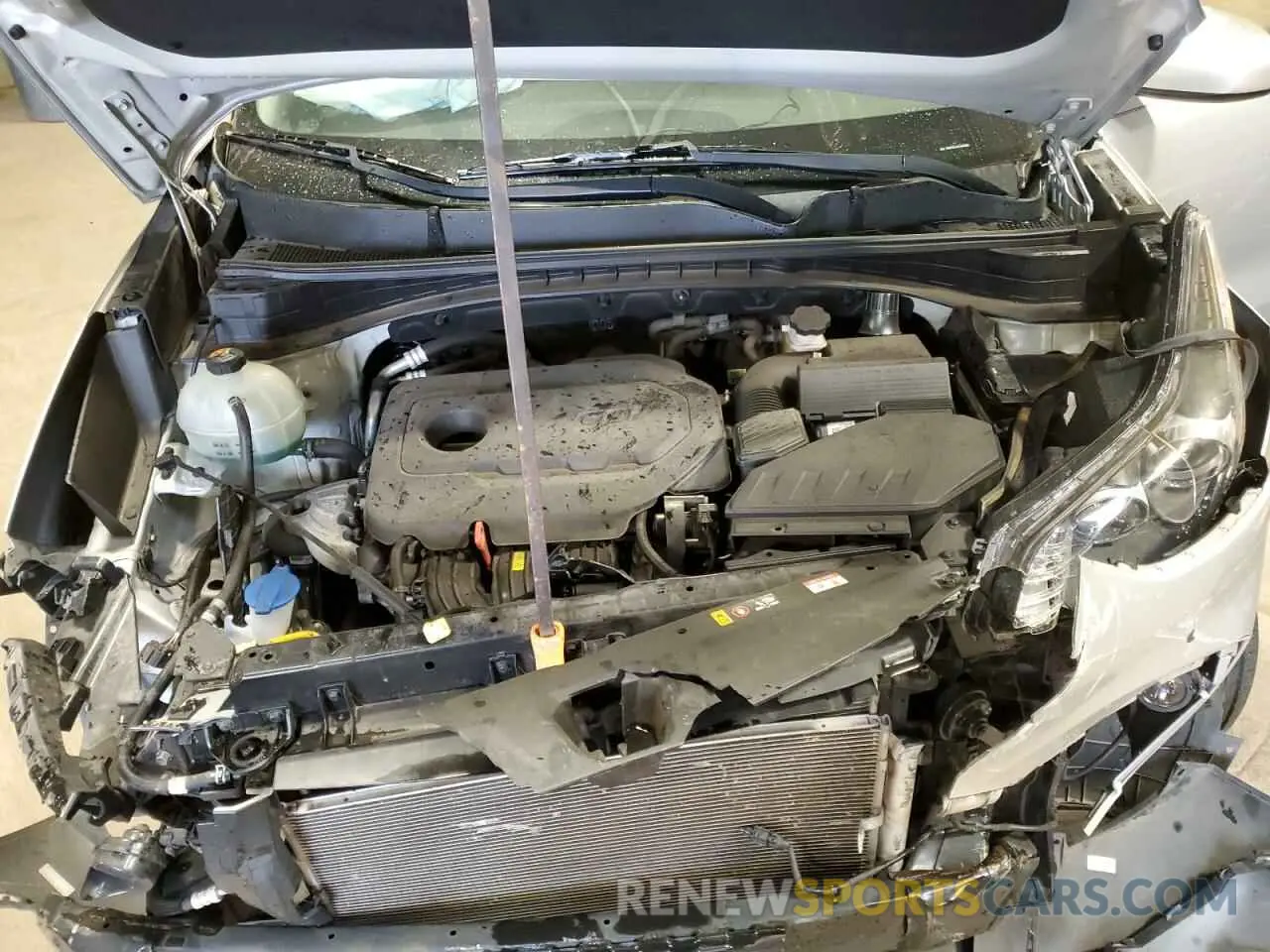 12 fotografías del automóvil dañado KNDPMCAC8L7661090 KIA SPORTAGE 2020
