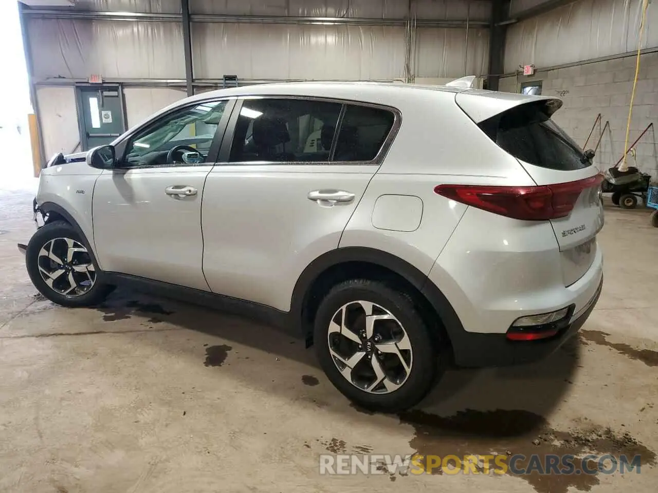 2 fotografías del automóvil dañado KNDPMCAC8L7661090 KIA SPORTAGE 2020