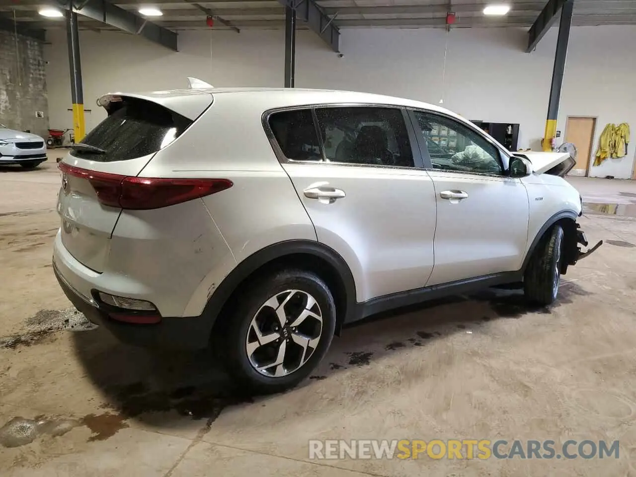 3 fotografías del automóvil dañado KNDPMCAC8L7661090 KIA SPORTAGE 2020