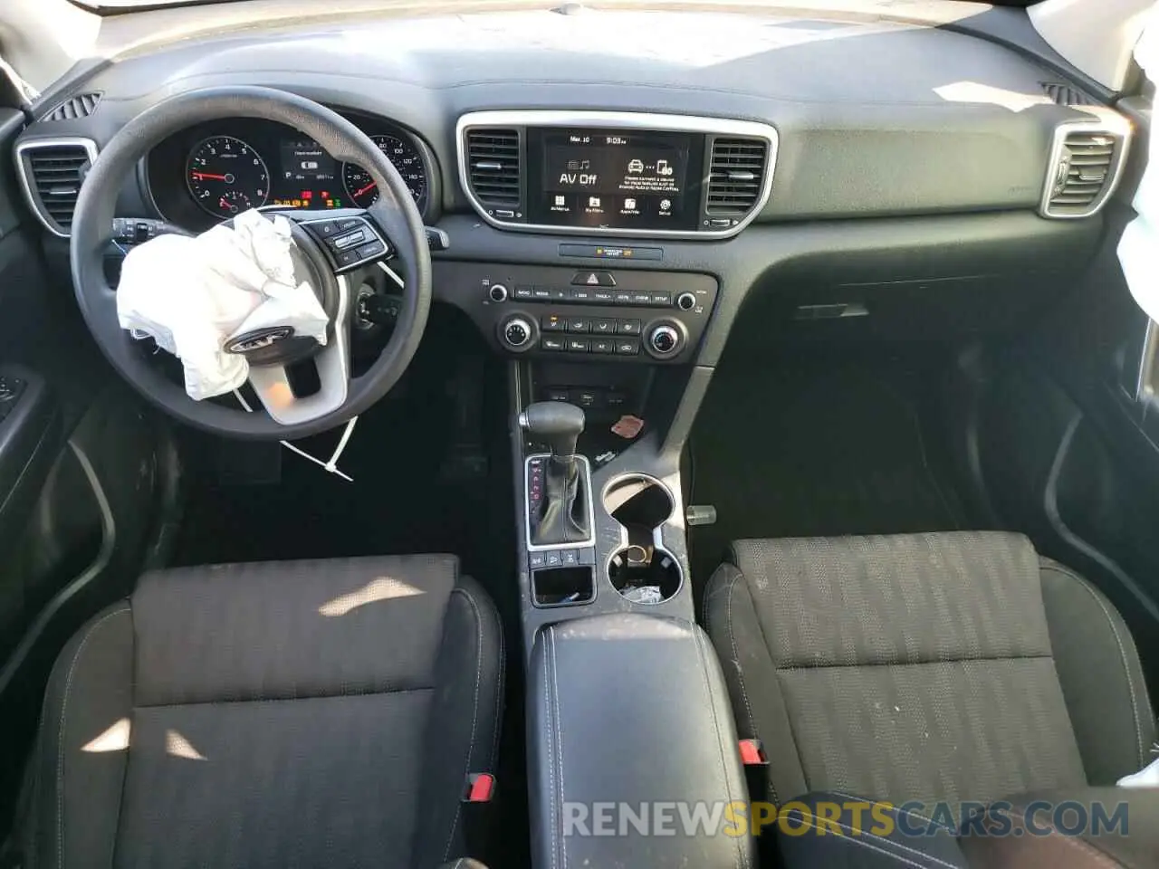 8 fotografías del automóvil dañado KNDPMCAC8L7709154 KIA SPORTAGE 2020