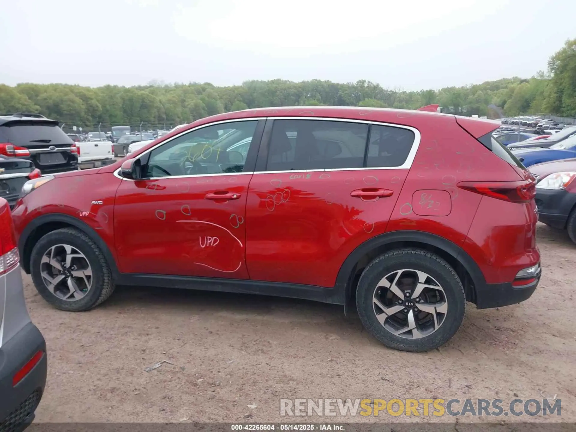 14 fotografías del automóvil dañado KNDPMCAC8L7753378 KIA SPORTAGE 2020