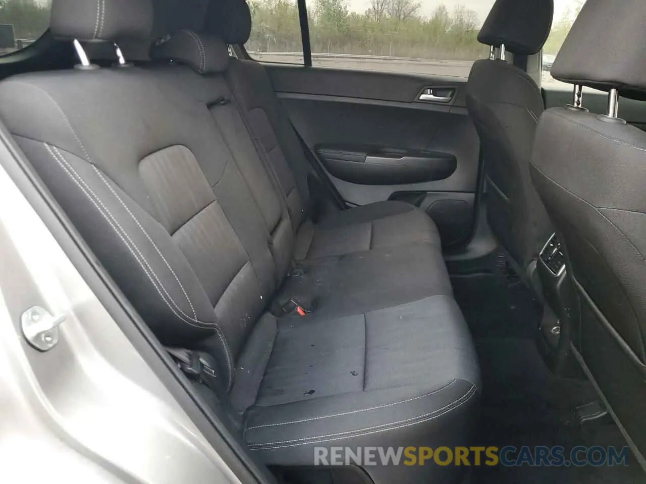 11 fotografías del automóvil dañado KNDPMCAC8L7797493 KIA SPORTAGE 2020