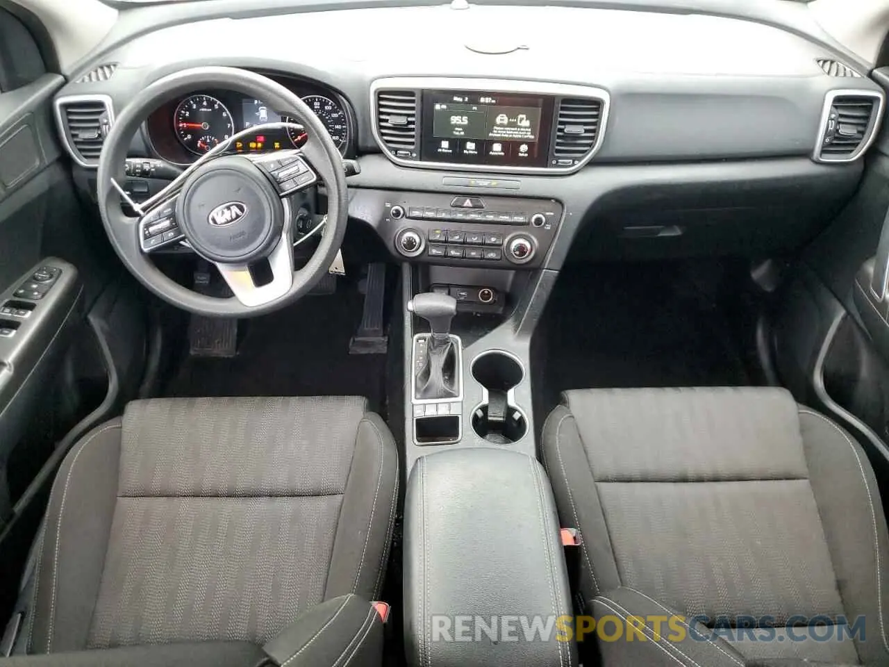 8 fotografías del automóvil dañado KNDPMCAC8L7797493 KIA SPORTAGE 2020