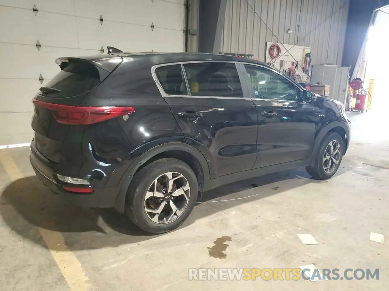 3 fotografías del automóvil dañado KNDPMCACXL7661589 KIA SPORTAGE 2020