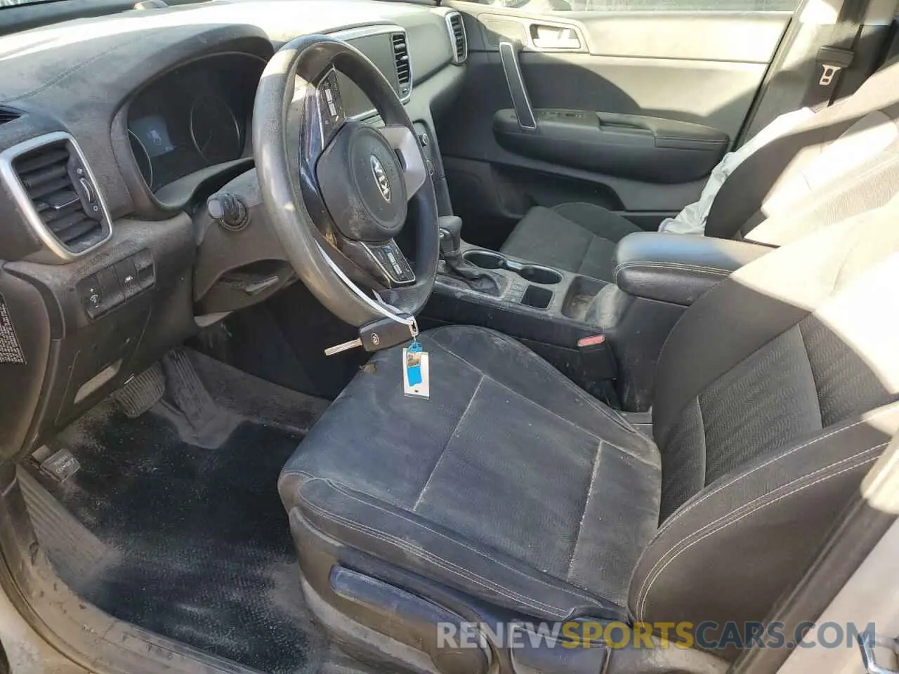 7 fotografías del automóvil dañado KNDPMCACXL7810101 KIA SPORTAGE 2020