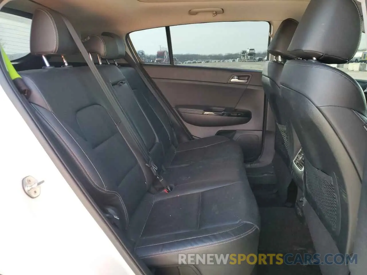 12 fotografías del automóvil dañado KNDPN3AC2L7779956 KIA SPORTAGE 2020