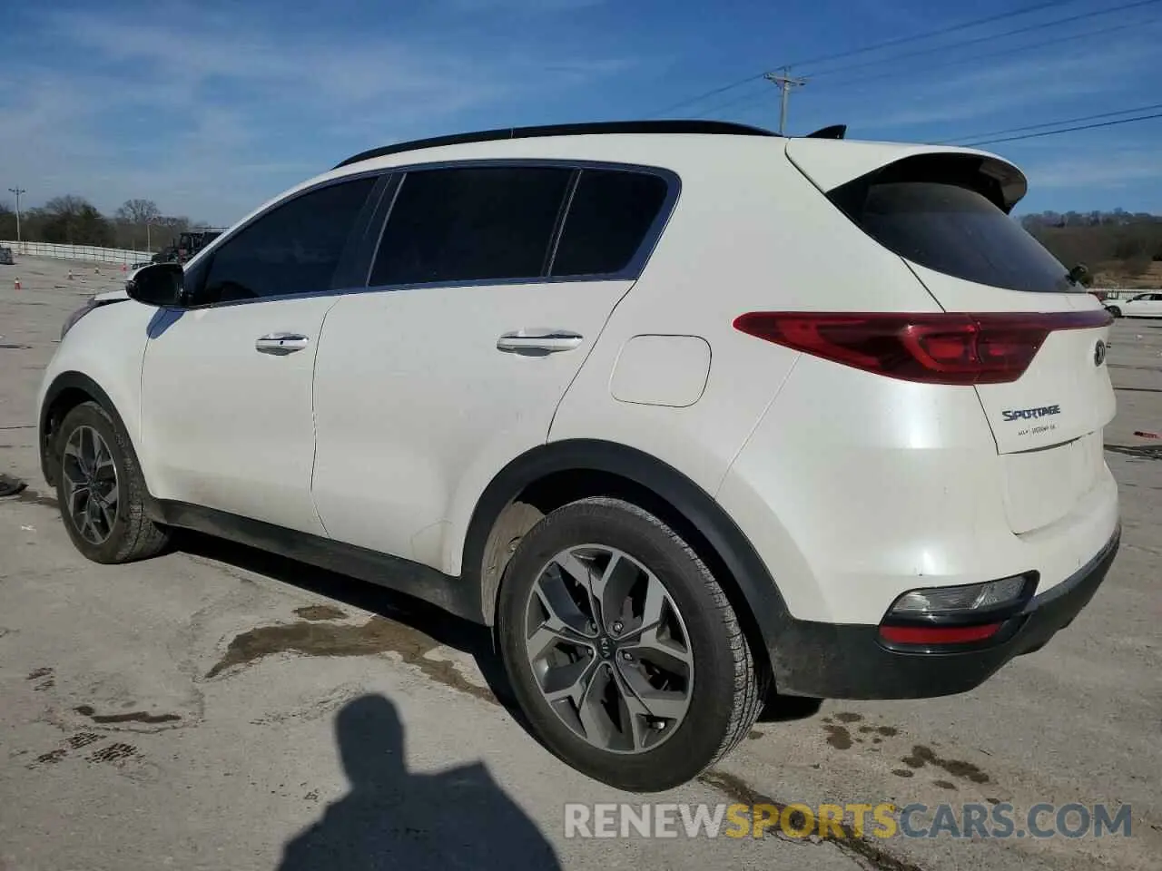 2 fotografías del automóvil dañado KNDPN3AC2L7779956 KIA SPORTAGE 2020