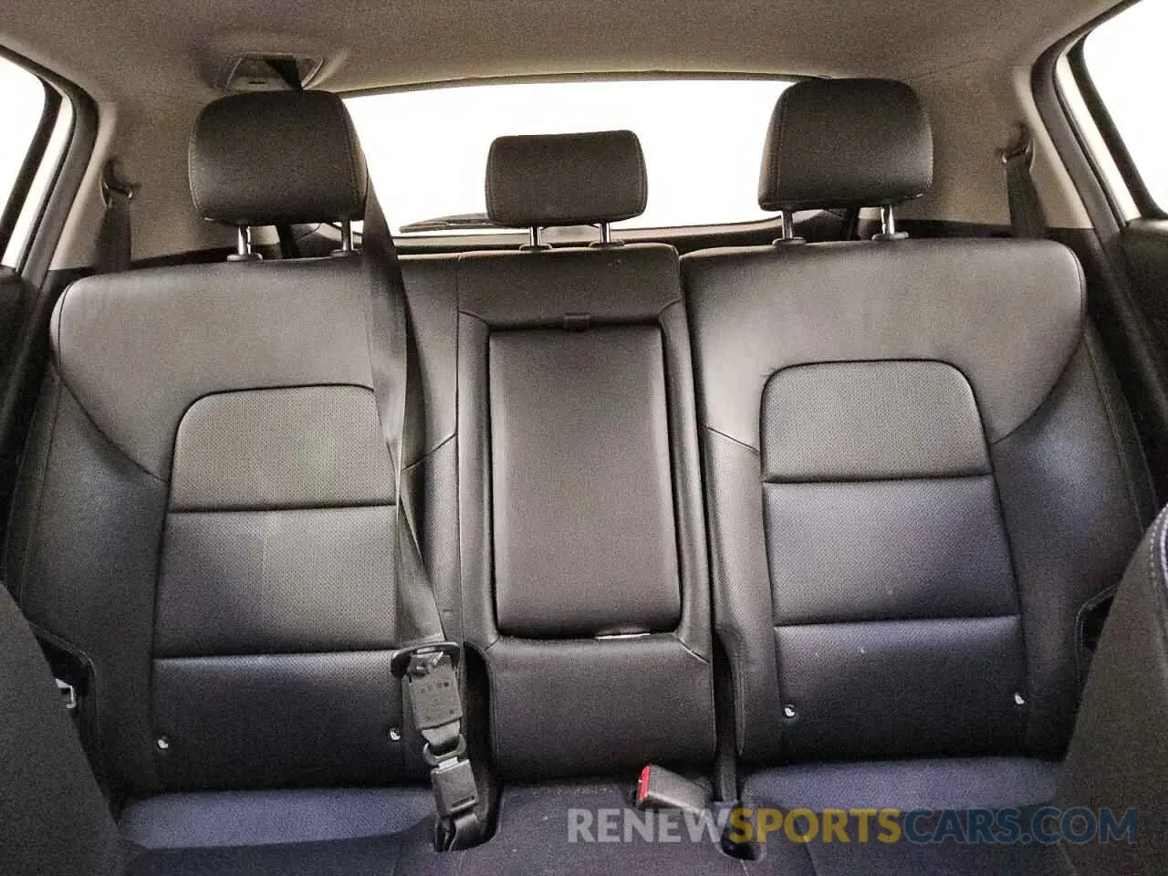 10 fotografías del automóvil dañado KNDPN3AC8L7641774 KIA SPORTAGE 2020