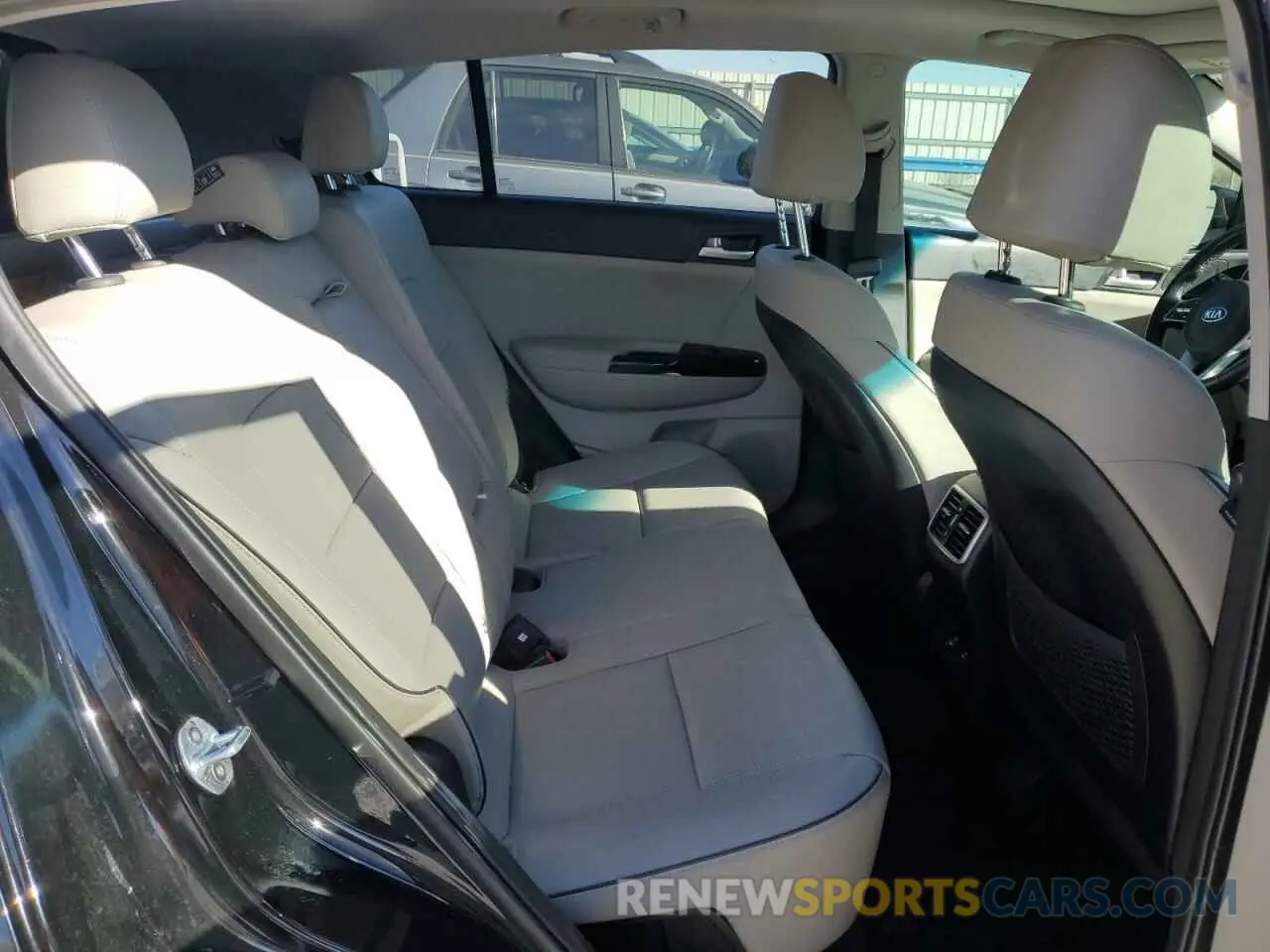 11 fotografías del automóvil dañado KNDPNCAC0L7732277 KIA SPORTAGE 2020