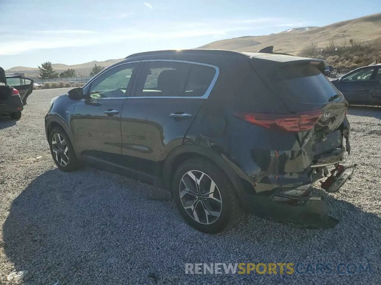 2 fotografías del automóvil dañado KNDPNCAC0L7732277 KIA SPORTAGE 2020