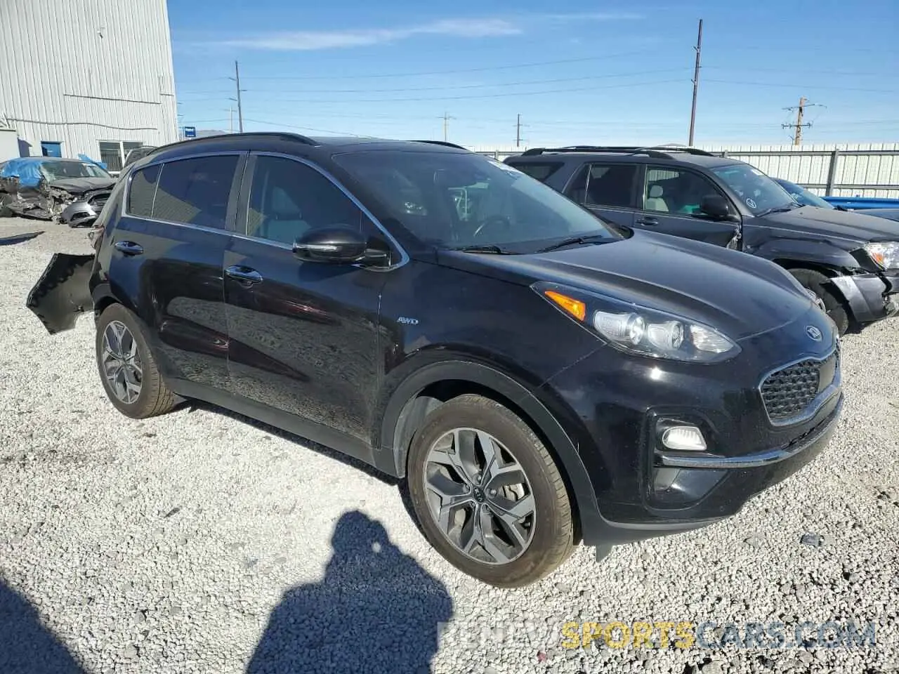 4 fotografías del automóvil dañado KNDPNCAC0L7732277 KIA SPORTAGE 2020