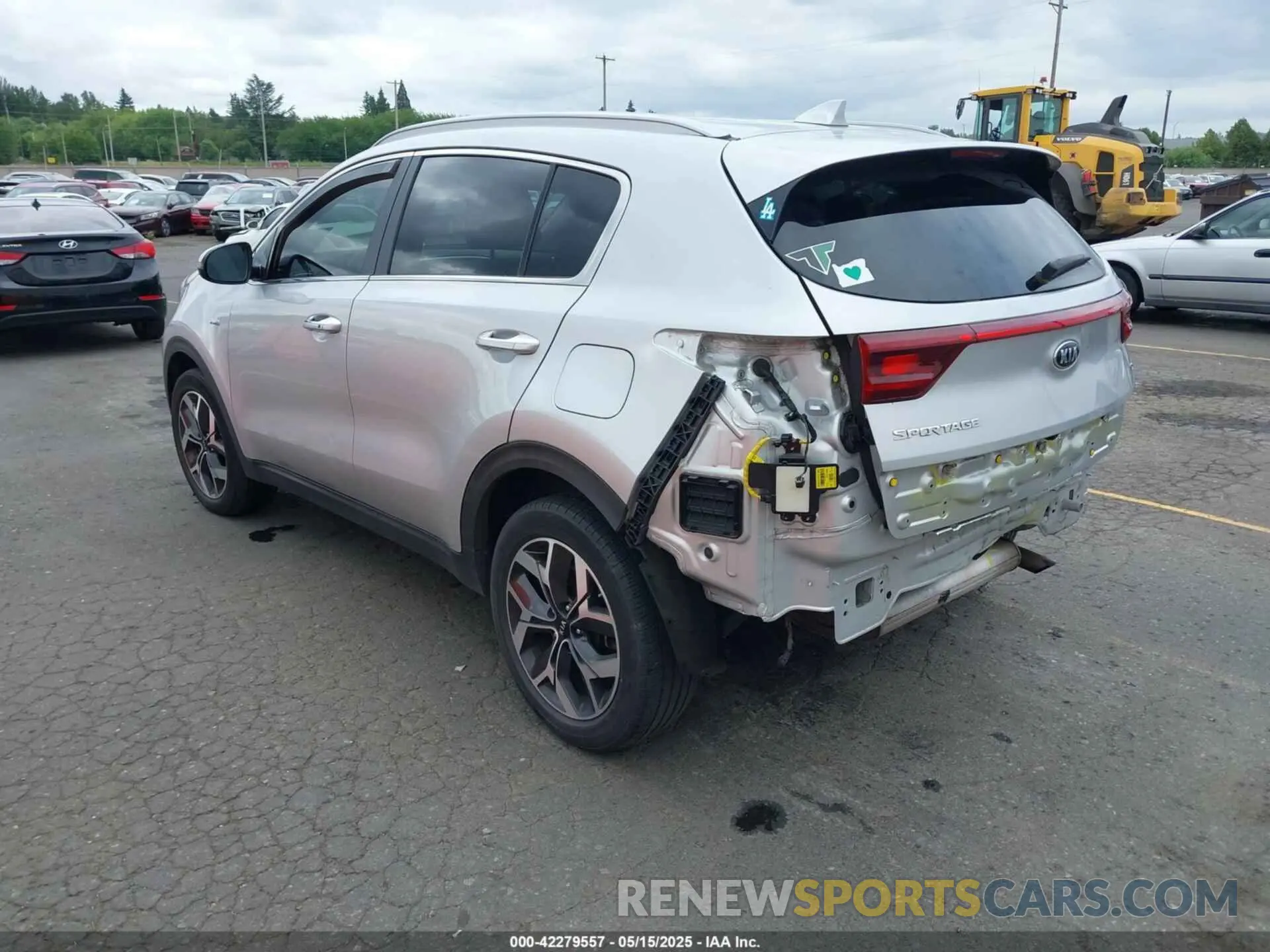 3 fotografías del automóvil dañado KNDPNCAC3L7698979 KIA SPORTAGE 2020