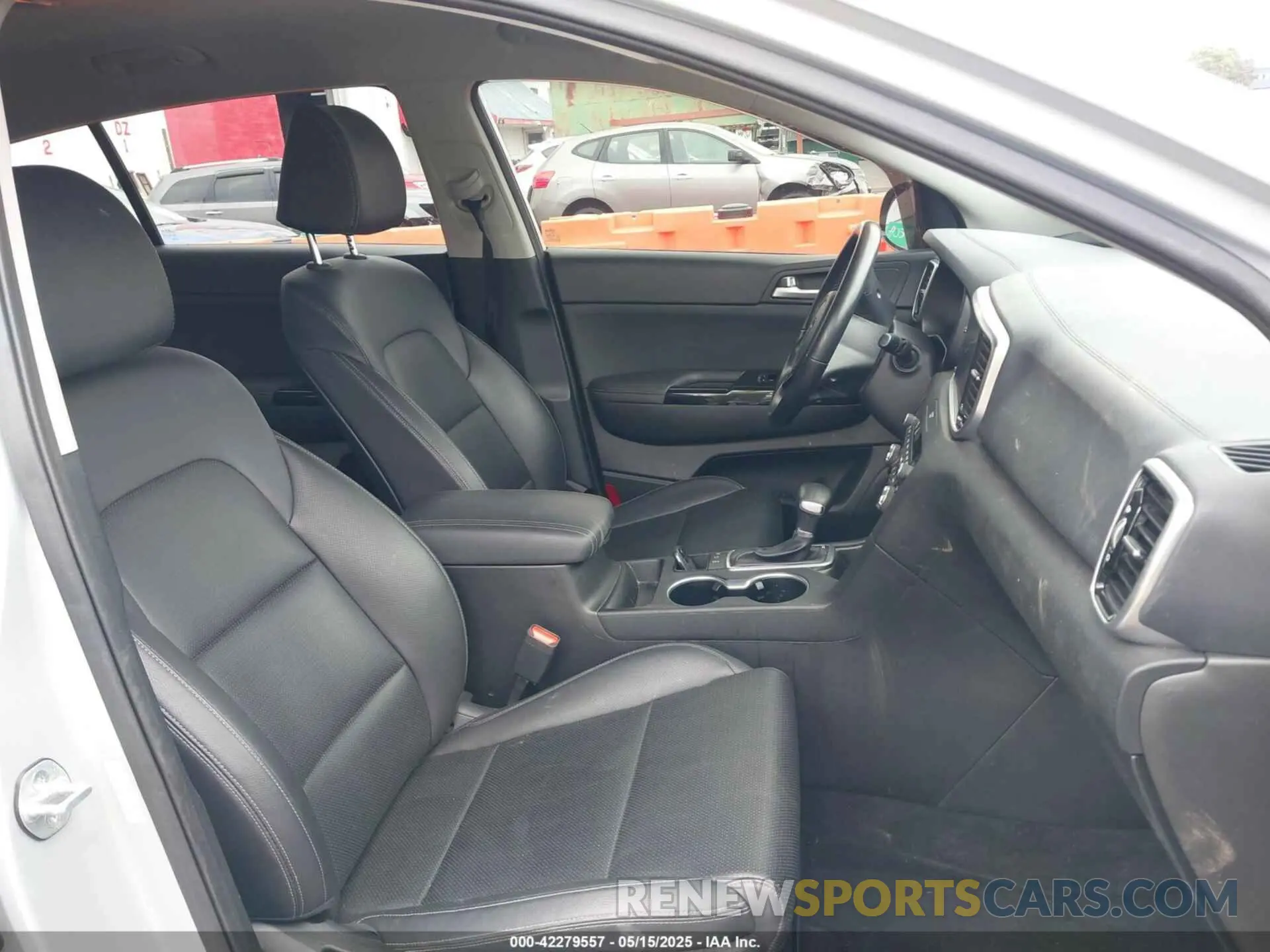 5 fotografías del automóvil dañado KNDPNCAC3L7698979 KIA SPORTAGE 2020