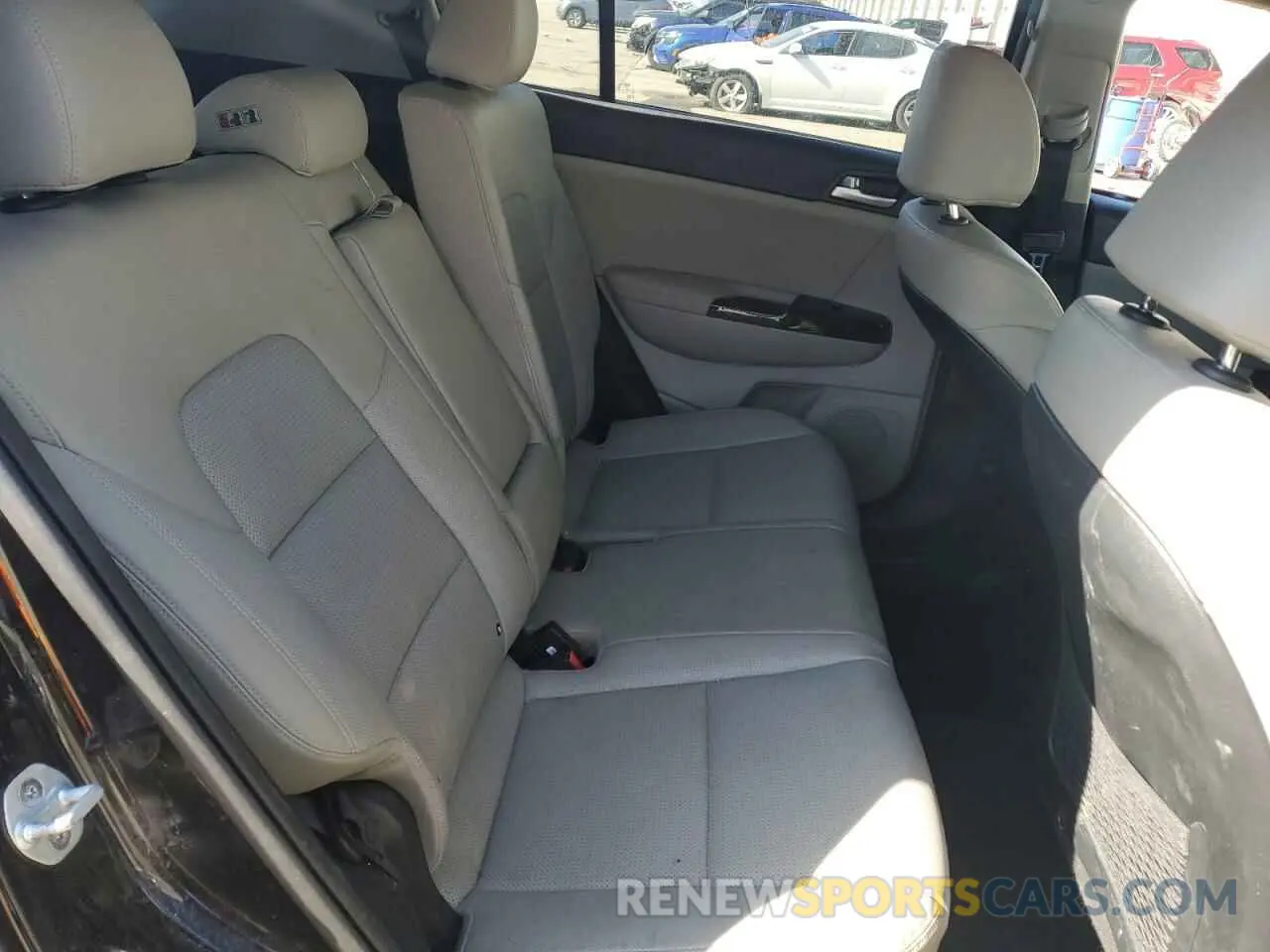 11 fotografías del automóvil dañado KNDPNCAC3L7726392 KIA SPORTAGE 2020