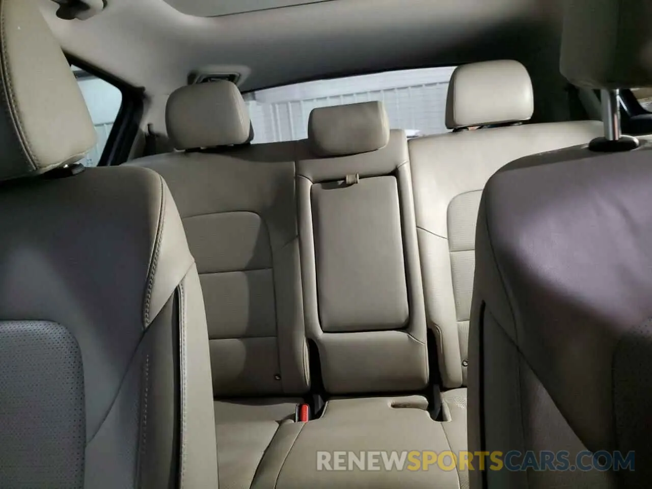 10 fotografías del automóvil dañado KNDPNCAC3L7764432 KIA SPORTAGE 2020