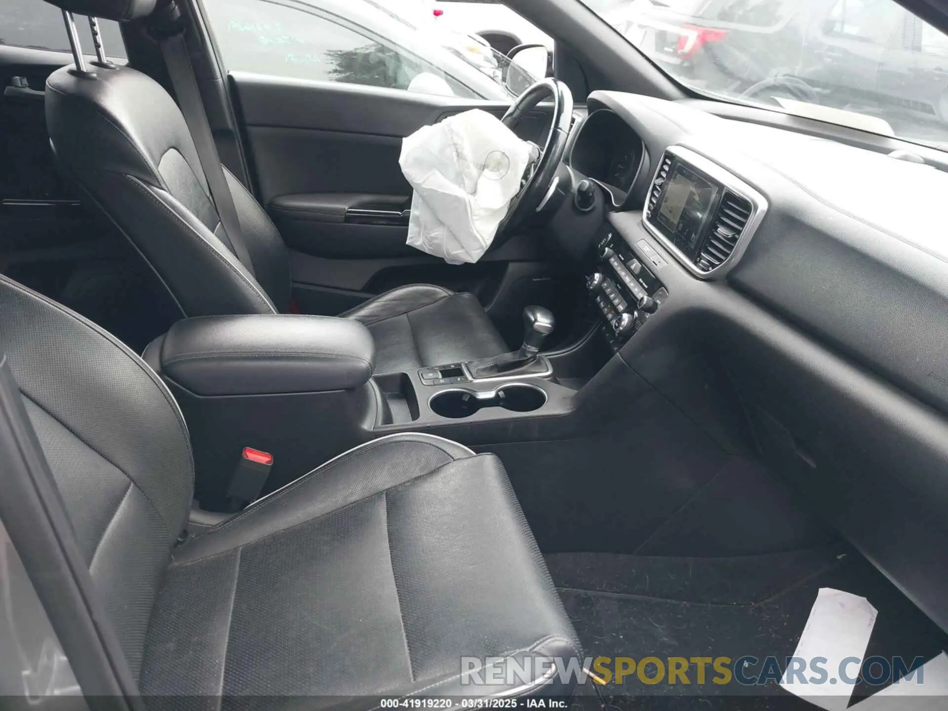 5 fotografías del automóvil dañado KNDPR3A66L7704398 KIA SPORTAGE 2020