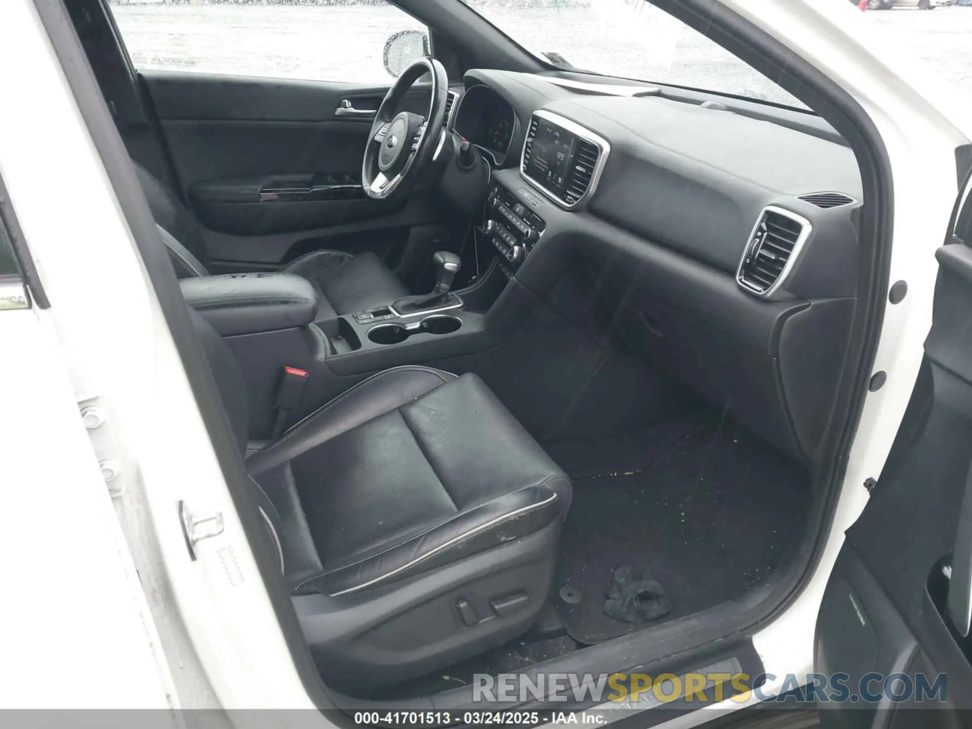 5 fotografías del automóvil dañado KNDPRCA60L7829607 KIA SPORTAGE 2020