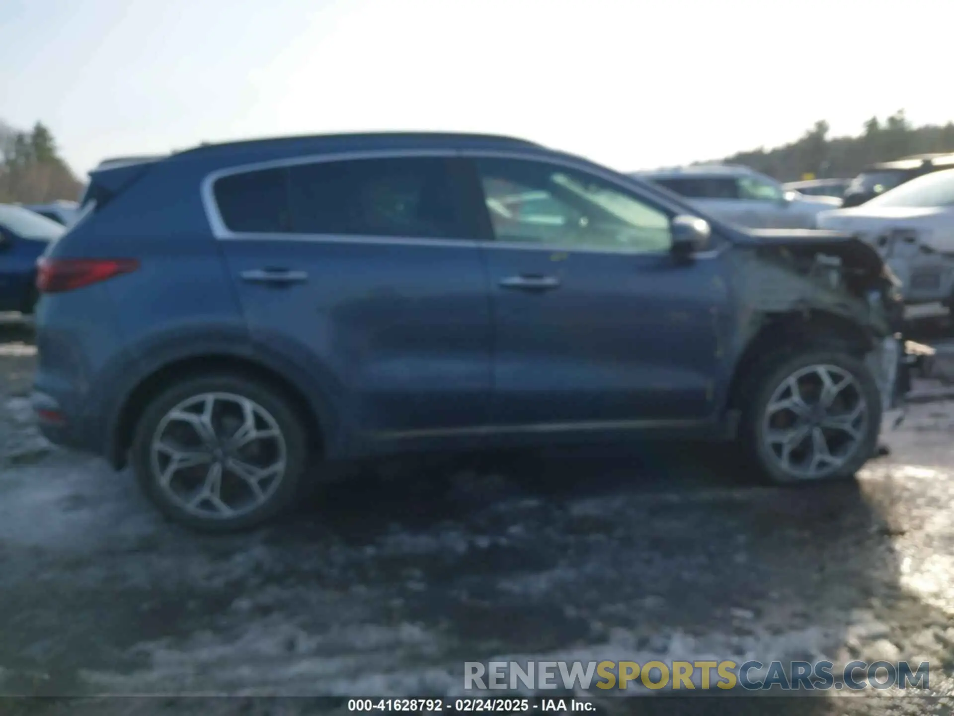 13 fotografías del automóvil dañado KNDPRCA61L7833990 KIA SPORTAGE 2020