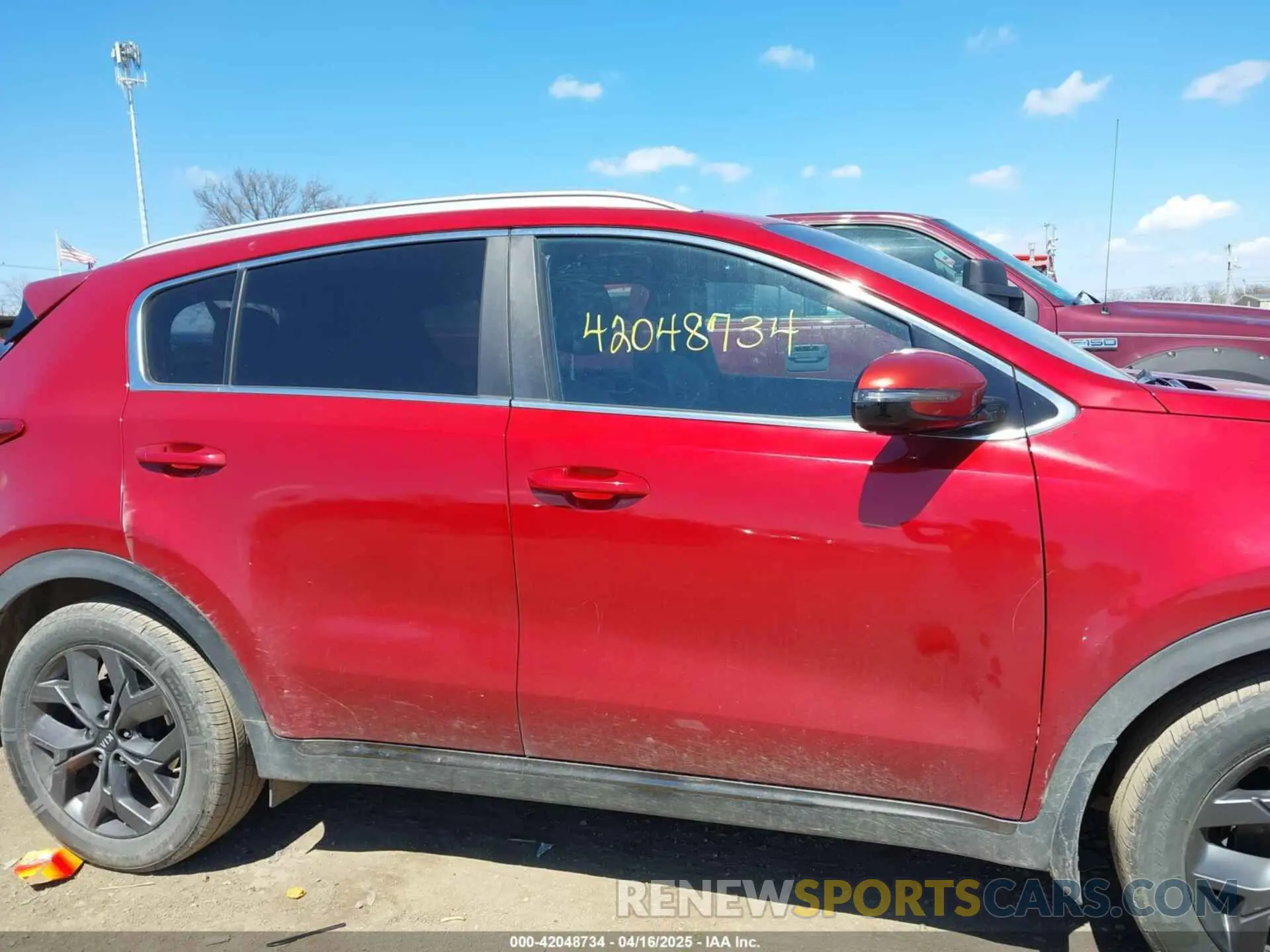 14 fotografías del automóvil dañado KNDP63AC1M7888584 KIA SPORTAGE 2021