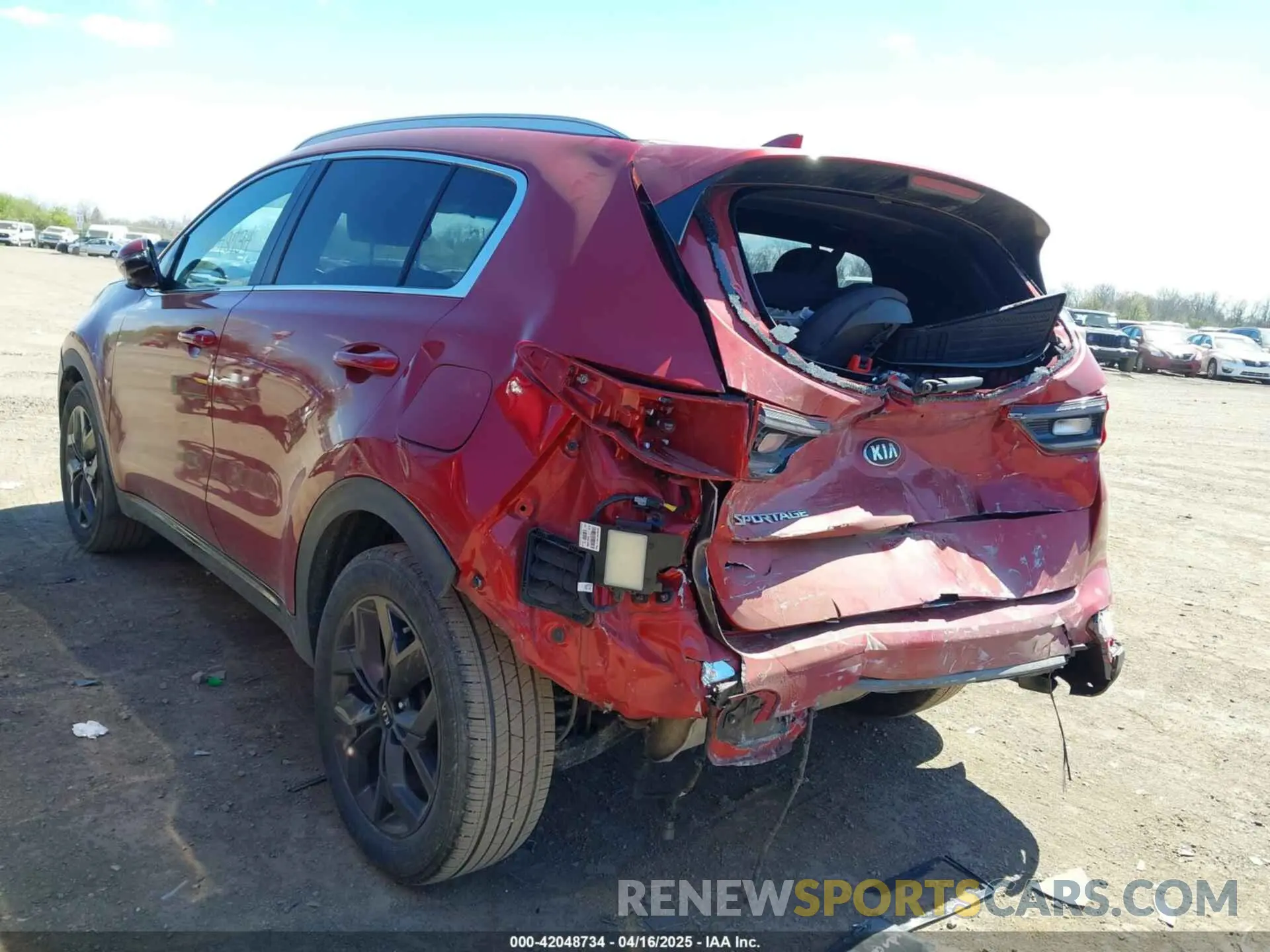 3 fotografías del automóvil dañado KNDP63AC1M7888584 KIA SPORTAGE 2021