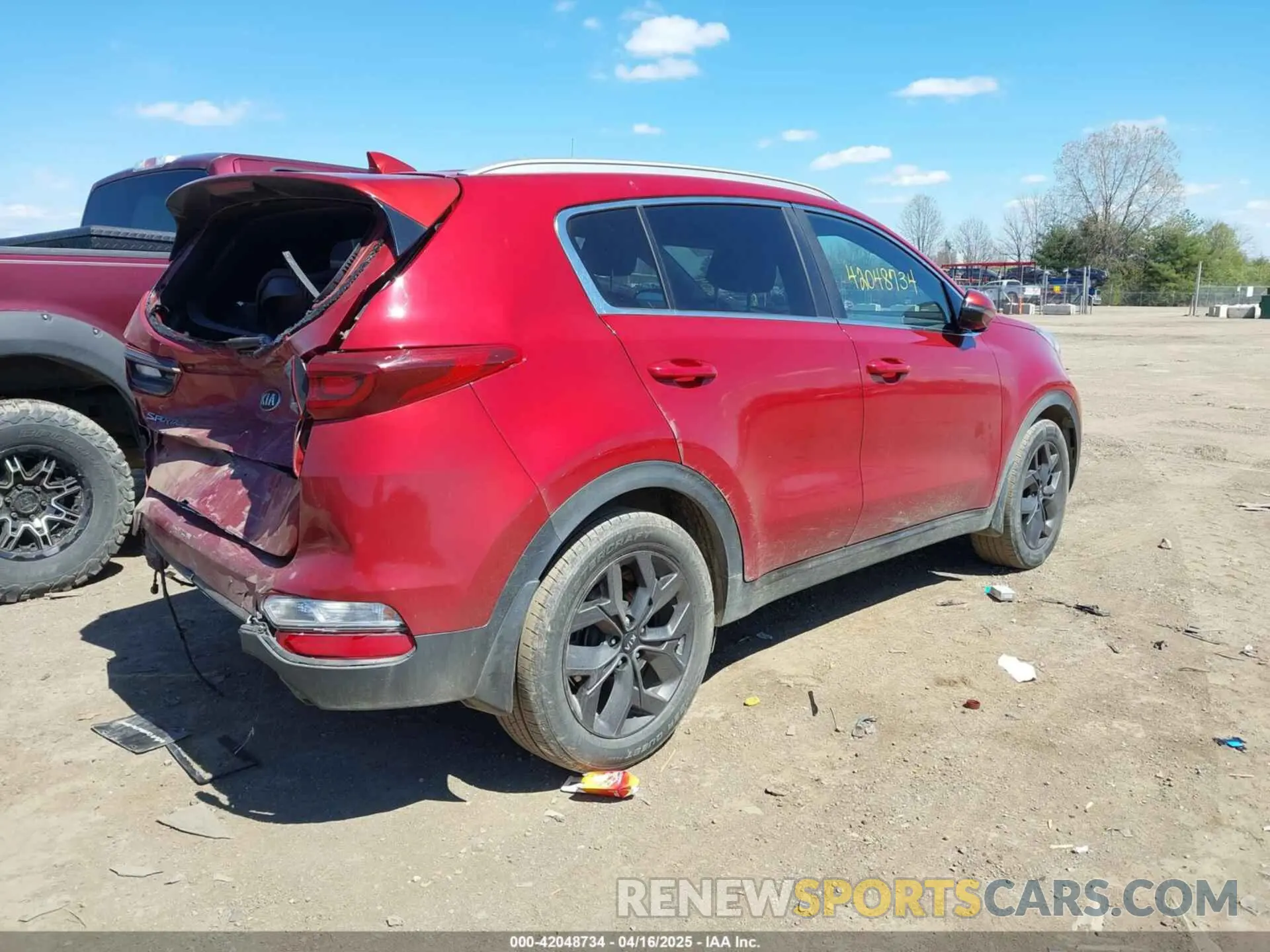 4 fotografías del automóvil dañado KNDP63AC1M7888584 KIA SPORTAGE 2021