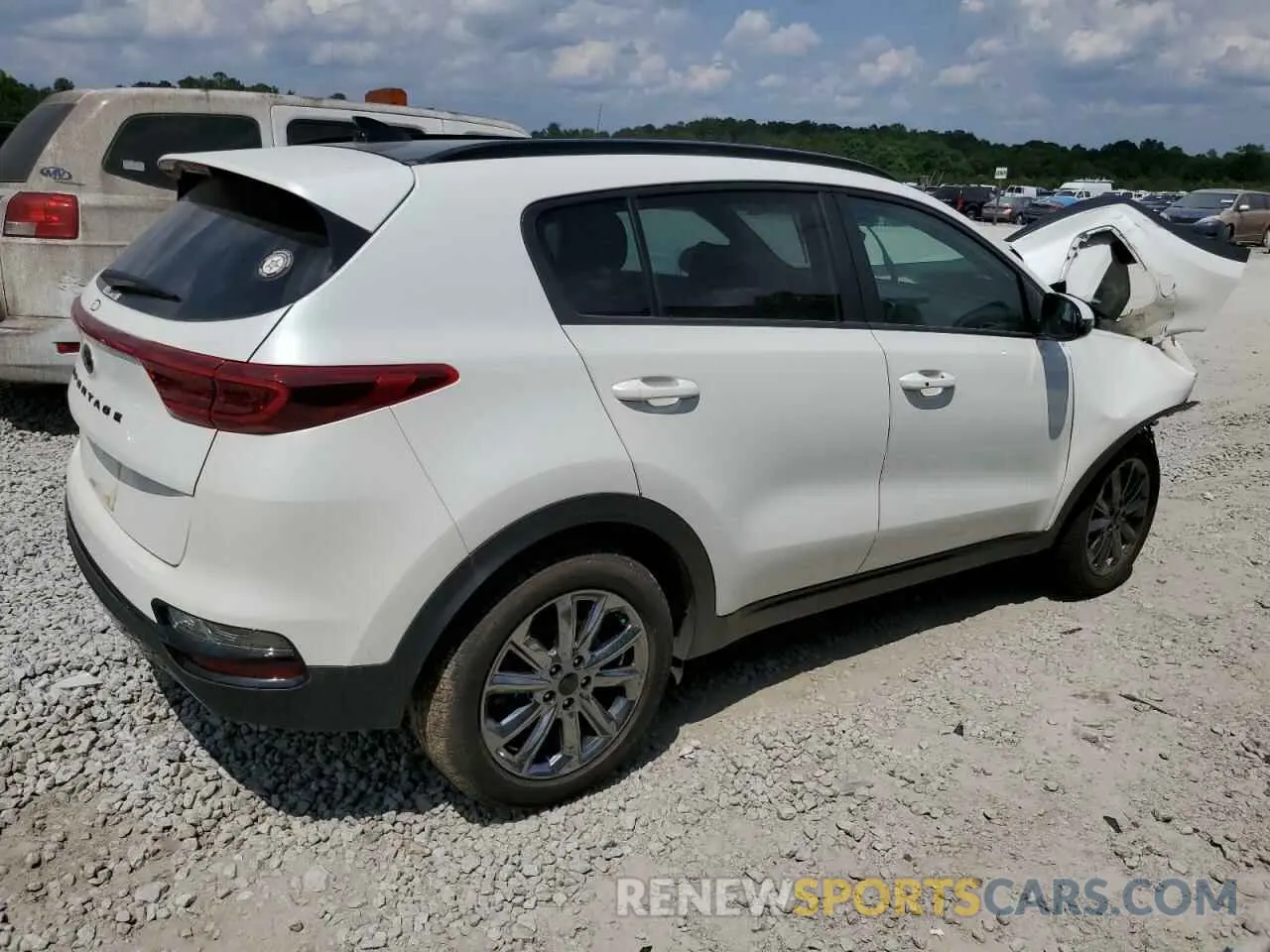 3 fotografías del automóvil dañado KNDP63AC2M7867081 KIA SPORTAGE 2021