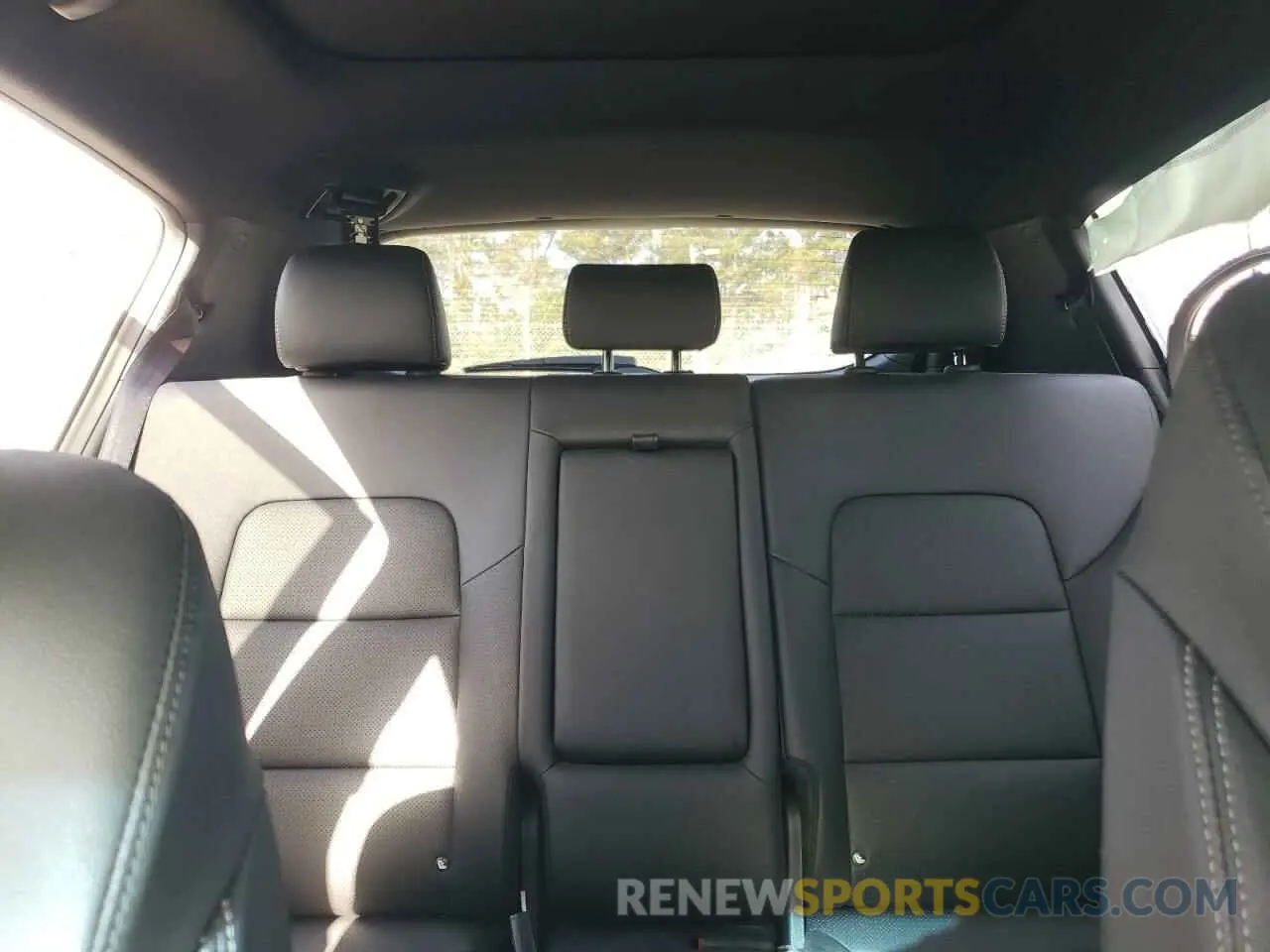 10 fotografías del automóvil dañado KNDP63AC2M7873771 KIA SPORTAGE 2021