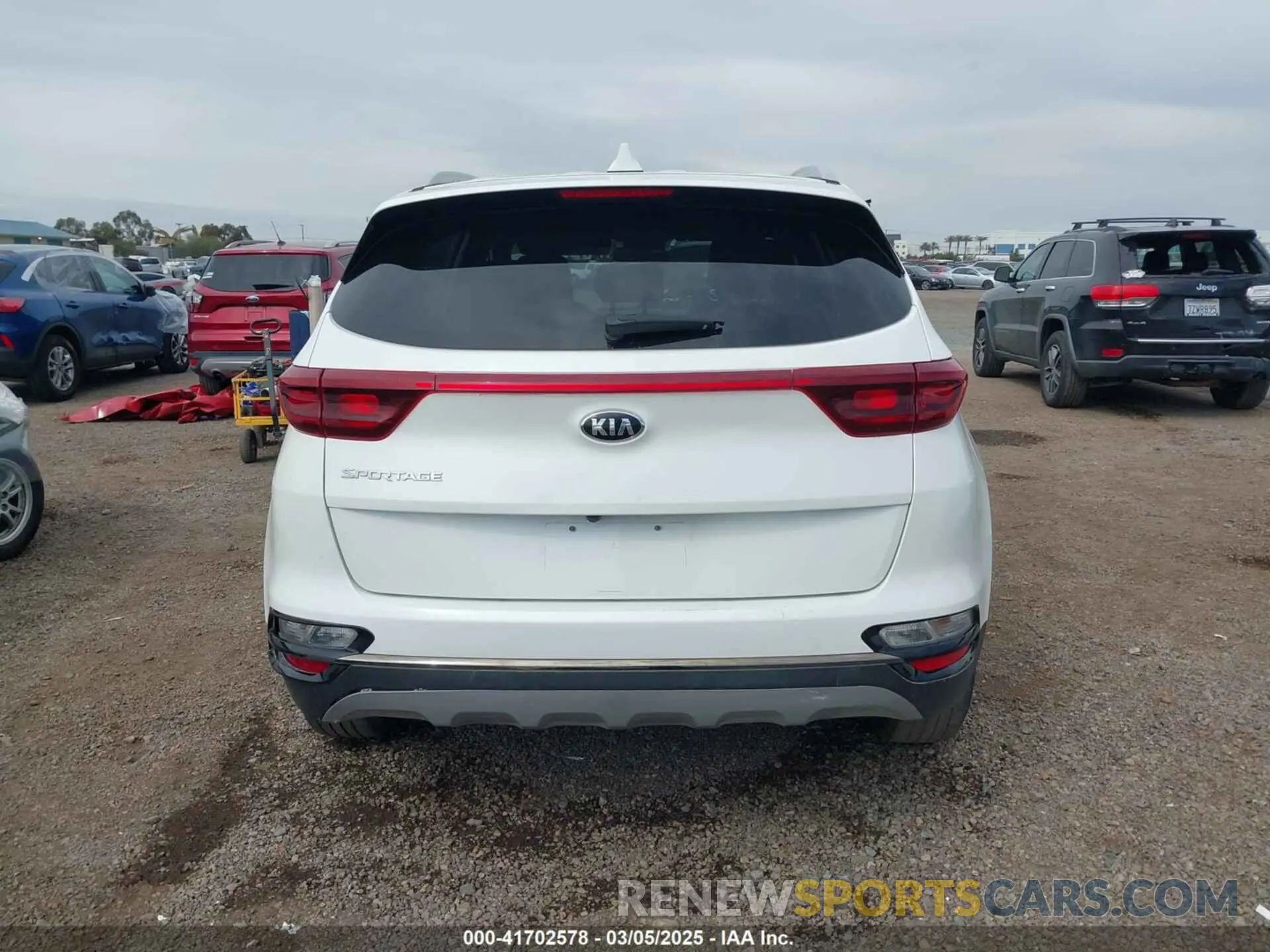 15 fotografías del automóvil dañado KNDP63AC2M7926839 KIA SPORTAGE 2021