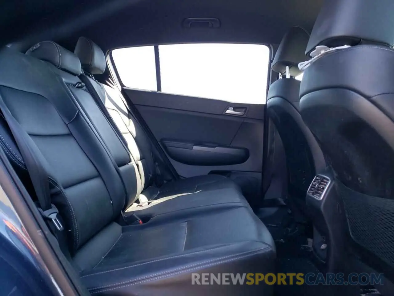11 fotografías del automóvil dañado KNDP63AC9M7870561 KIA SPORTAGE 2021