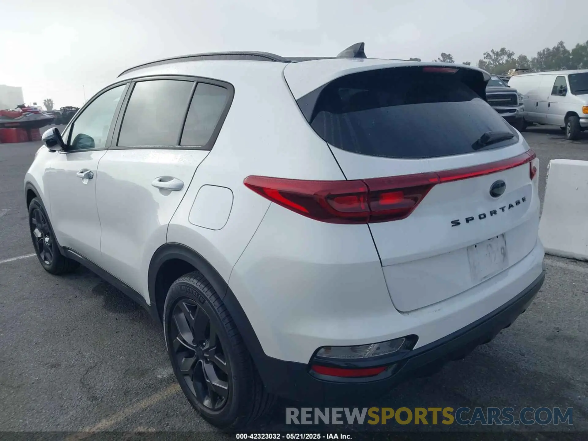 3 fotografías del automóvil dañado KNDP63AC9M7891166 KIA SPORTAGE 2021