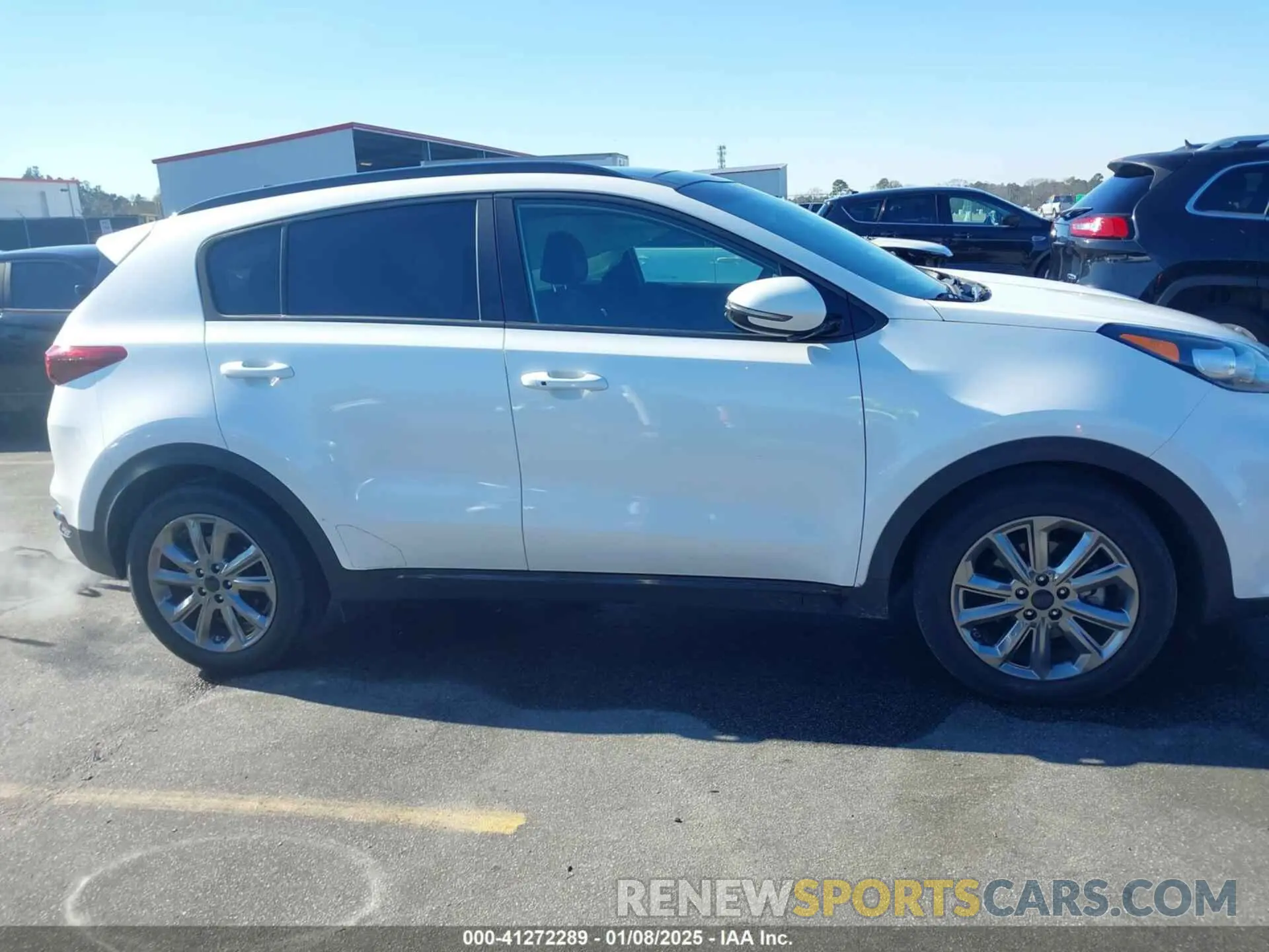13 fotografías del automóvil dañado KNDP63ACXM7888003 KIA SPORTAGE 2021