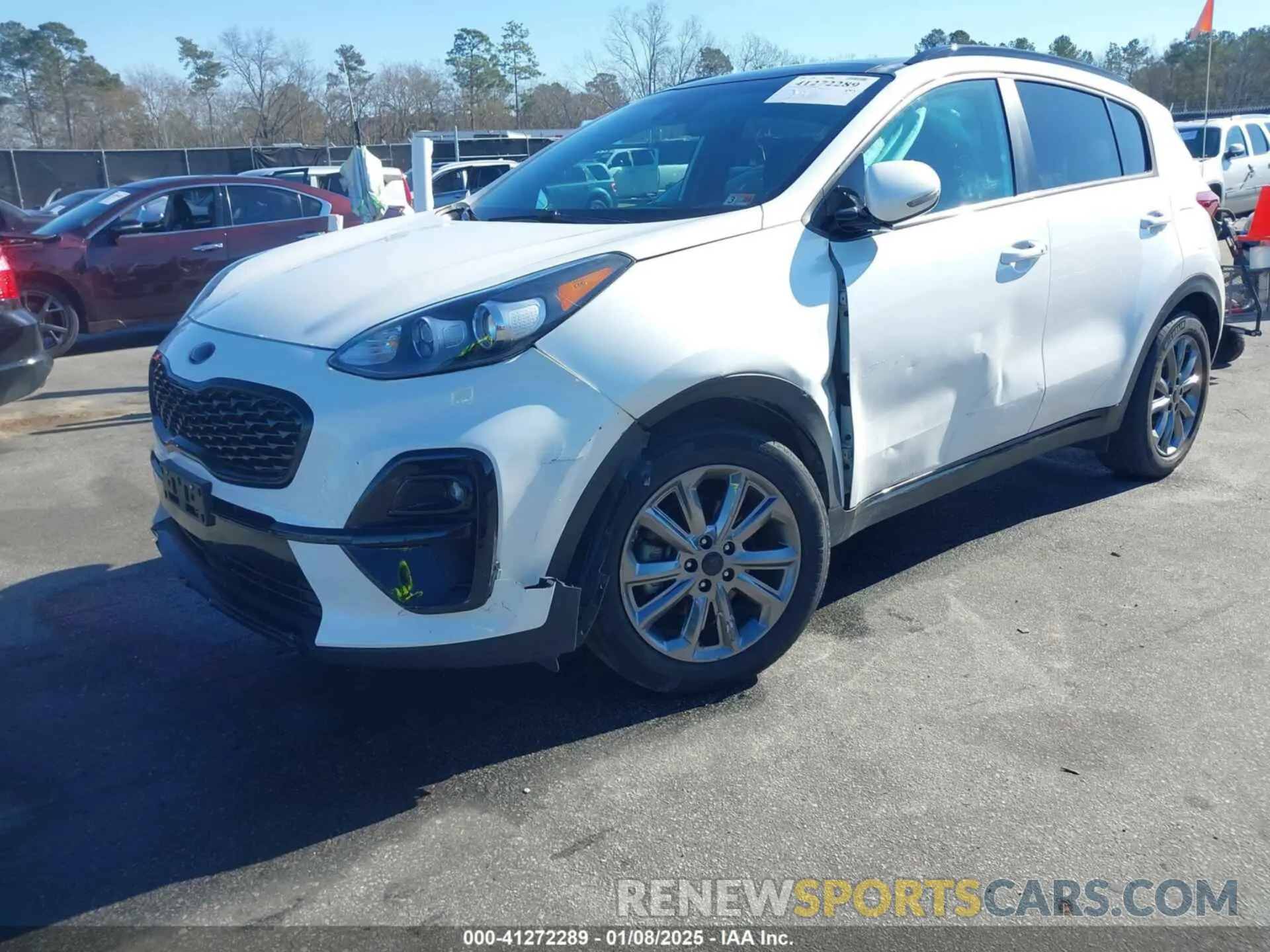 2 fotografías del automóvil dañado KNDP63ACXM7888003 KIA SPORTAGE 2021