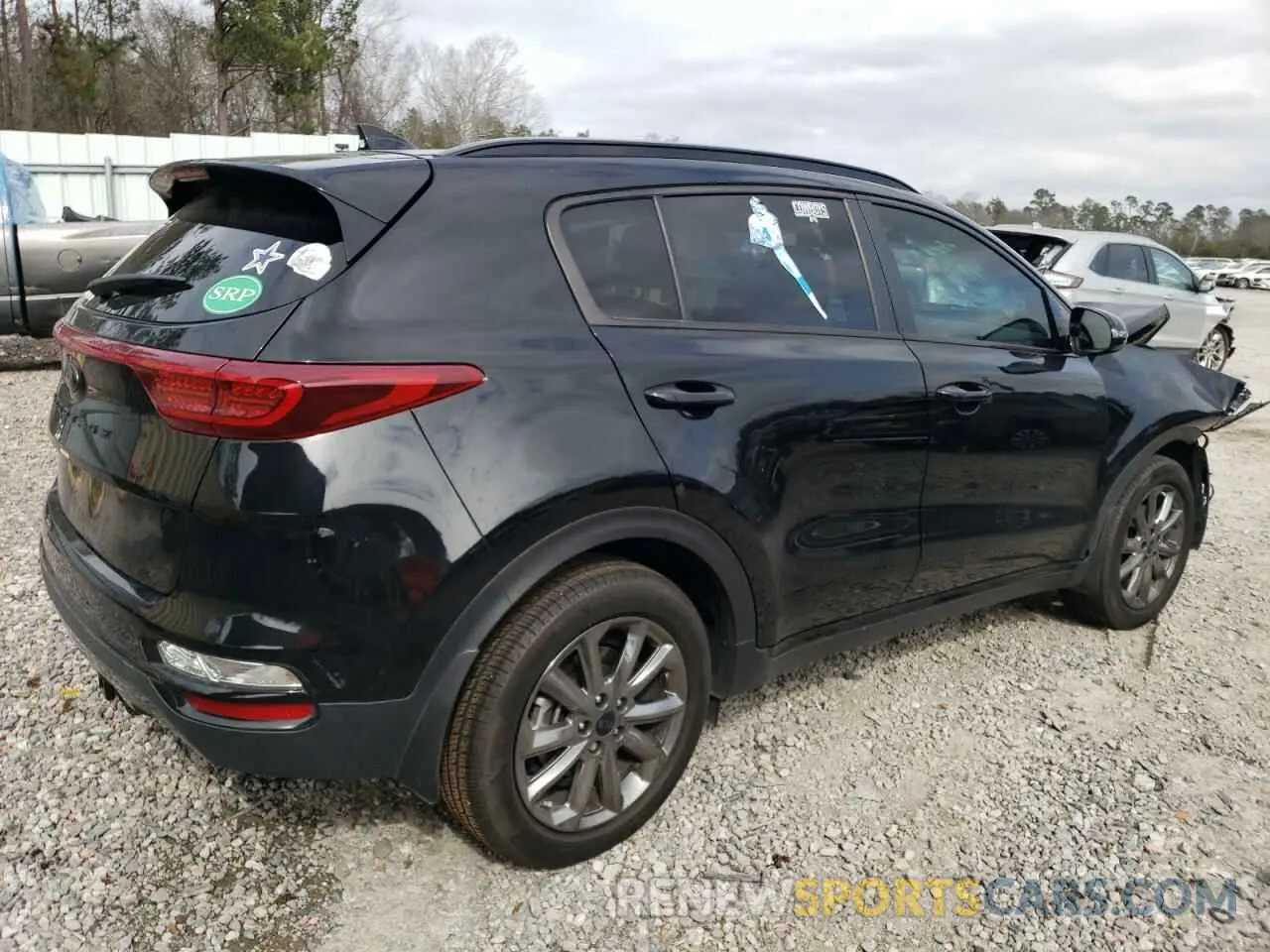 3 fotografías del automóvil dañado KNDP63ACXM7898790 KIA SPORTAGE 2021