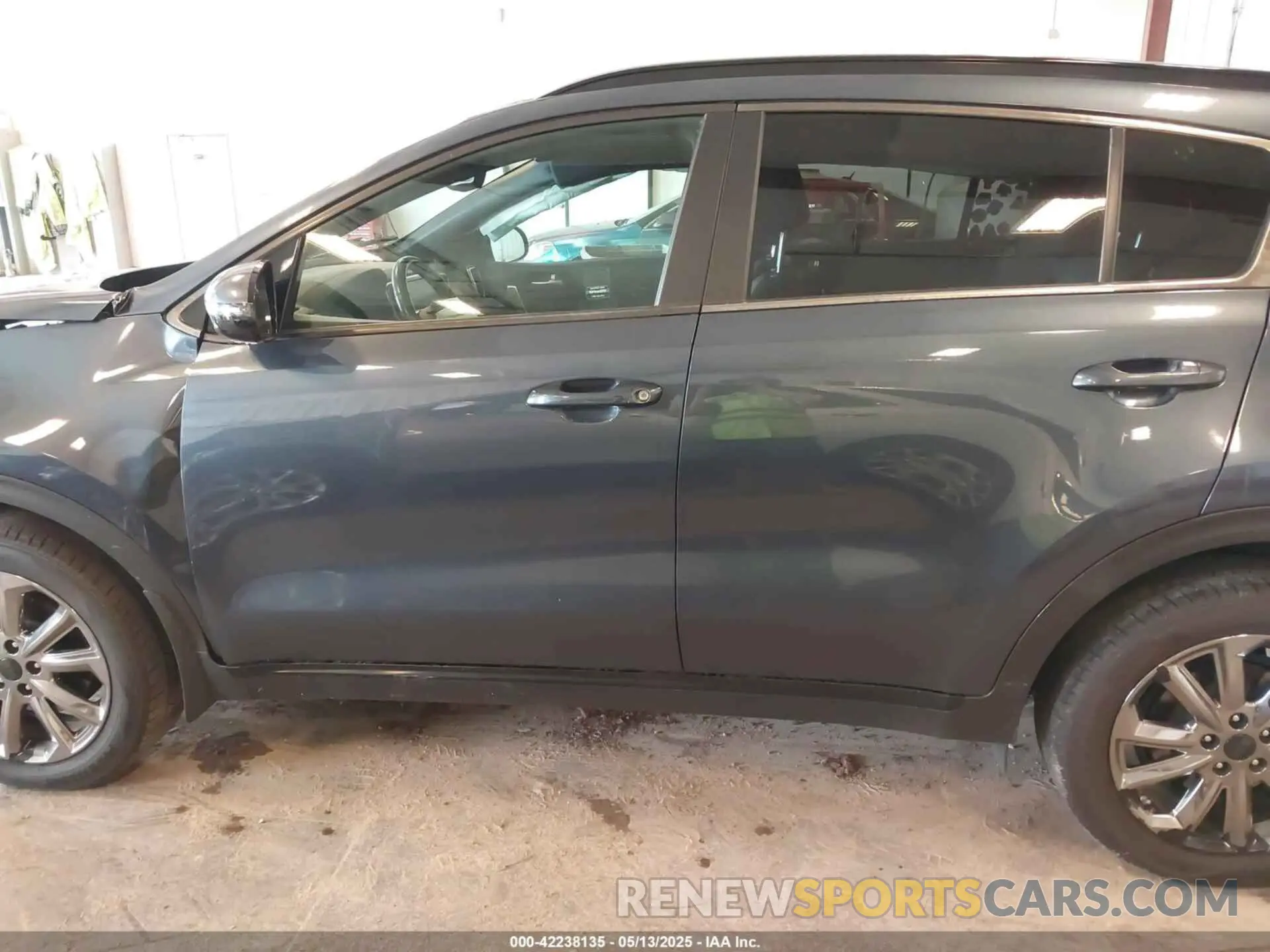 14 fotografías del automóvil dañado KNDP6CAC1M7867184 KIA SPORTAGE 2021