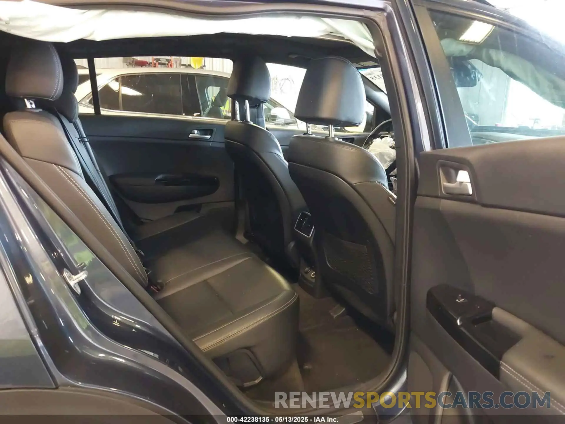 8 fotografías del automóvil dañado KNDP6CAC1M7867184 KIA SPORTAGE 2021
