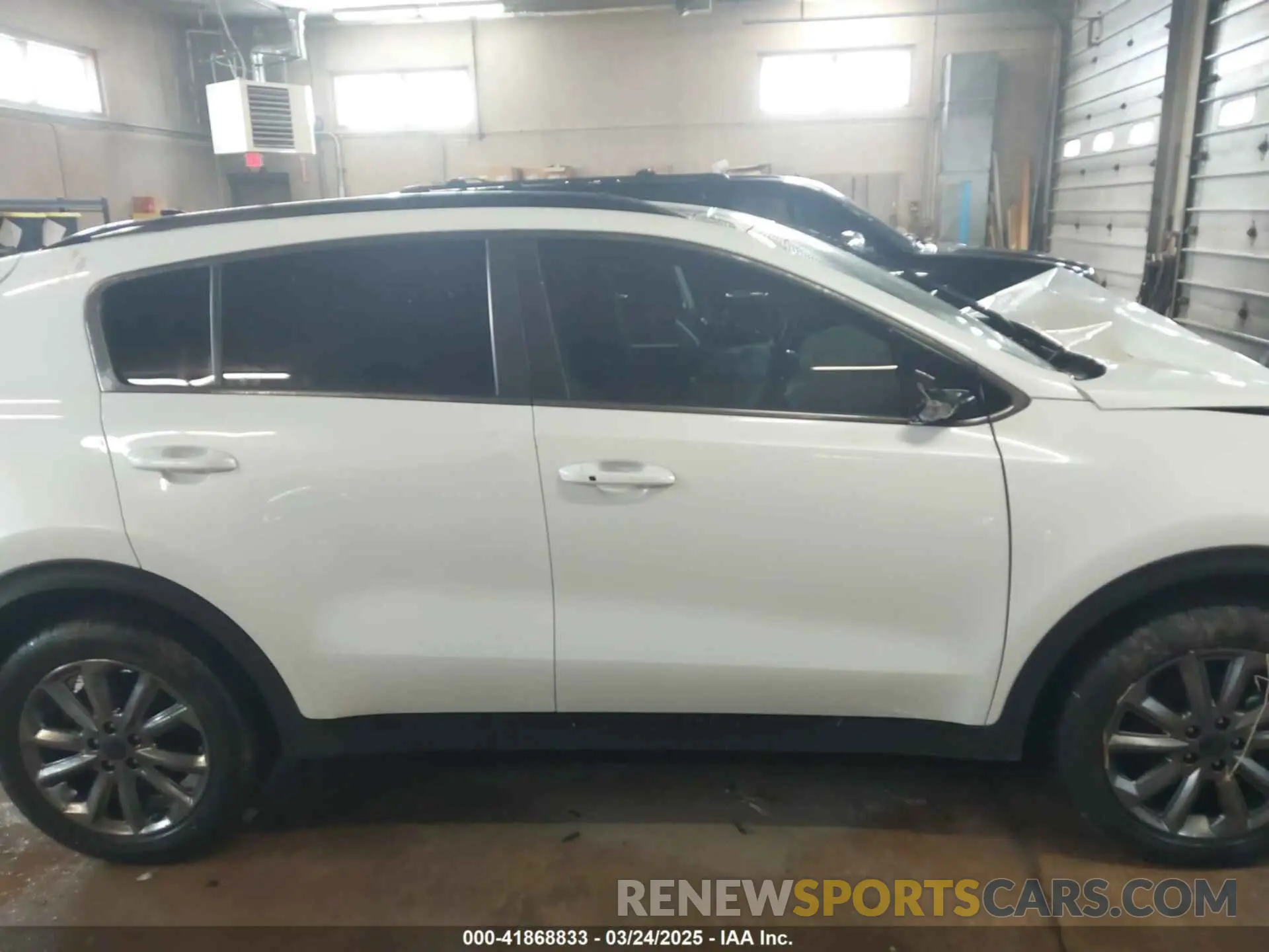 12 fotografías del automóvil dañado KNDP6CAC7M7888685 KIA SPORTAGE 2021